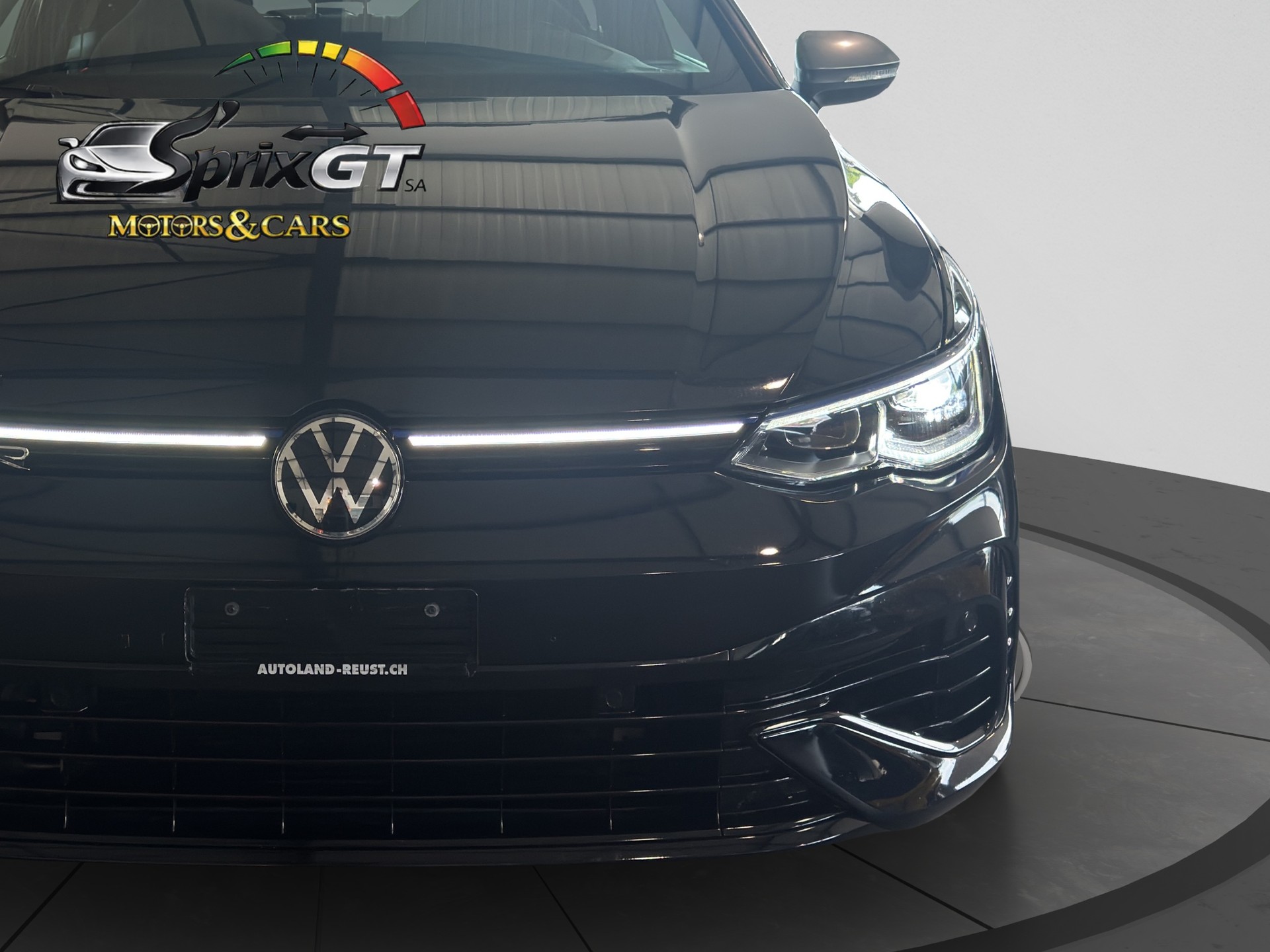 VW Golf 2.0 TSI R DSG 4Motion R Performance-image-8