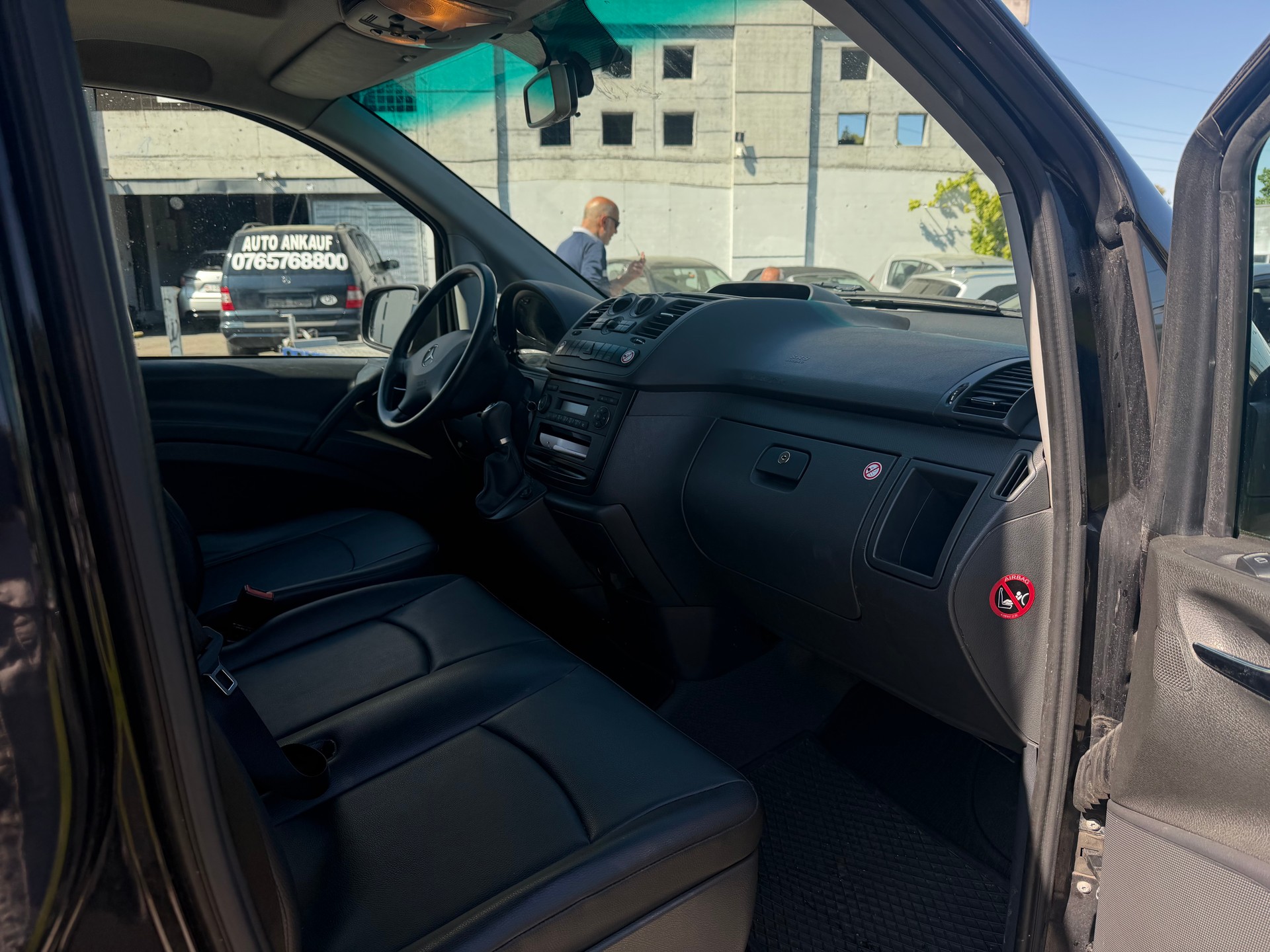 MERCEDES-BENZ Vito 116 CDI Blue Efficiency EL 4Matic A-image-9