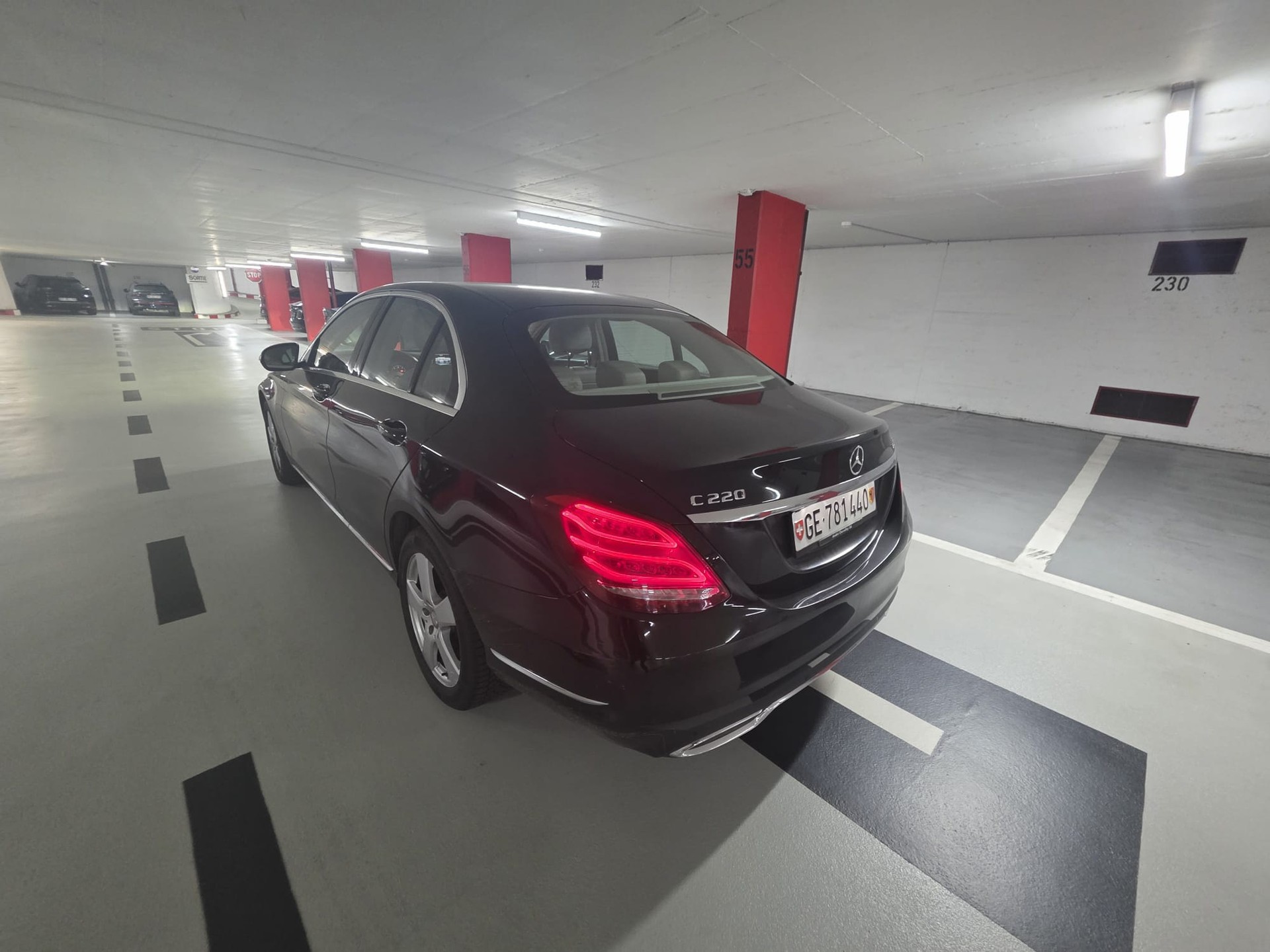 MERCEDES-BENZ C 220 BlueTec-image-1