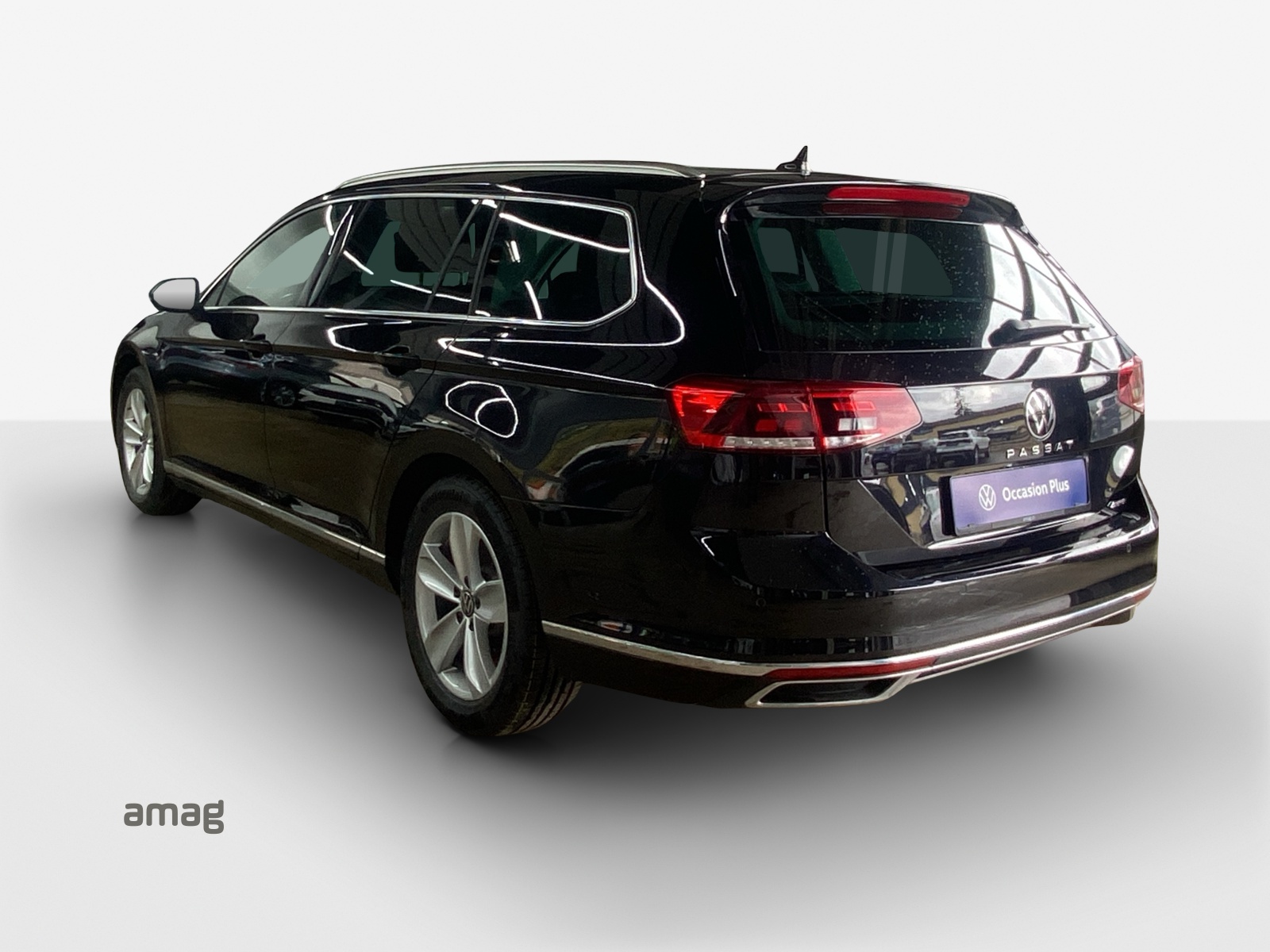 VW Passat 2.0 TDI BMT Elegance 4Motion DSG-image-2