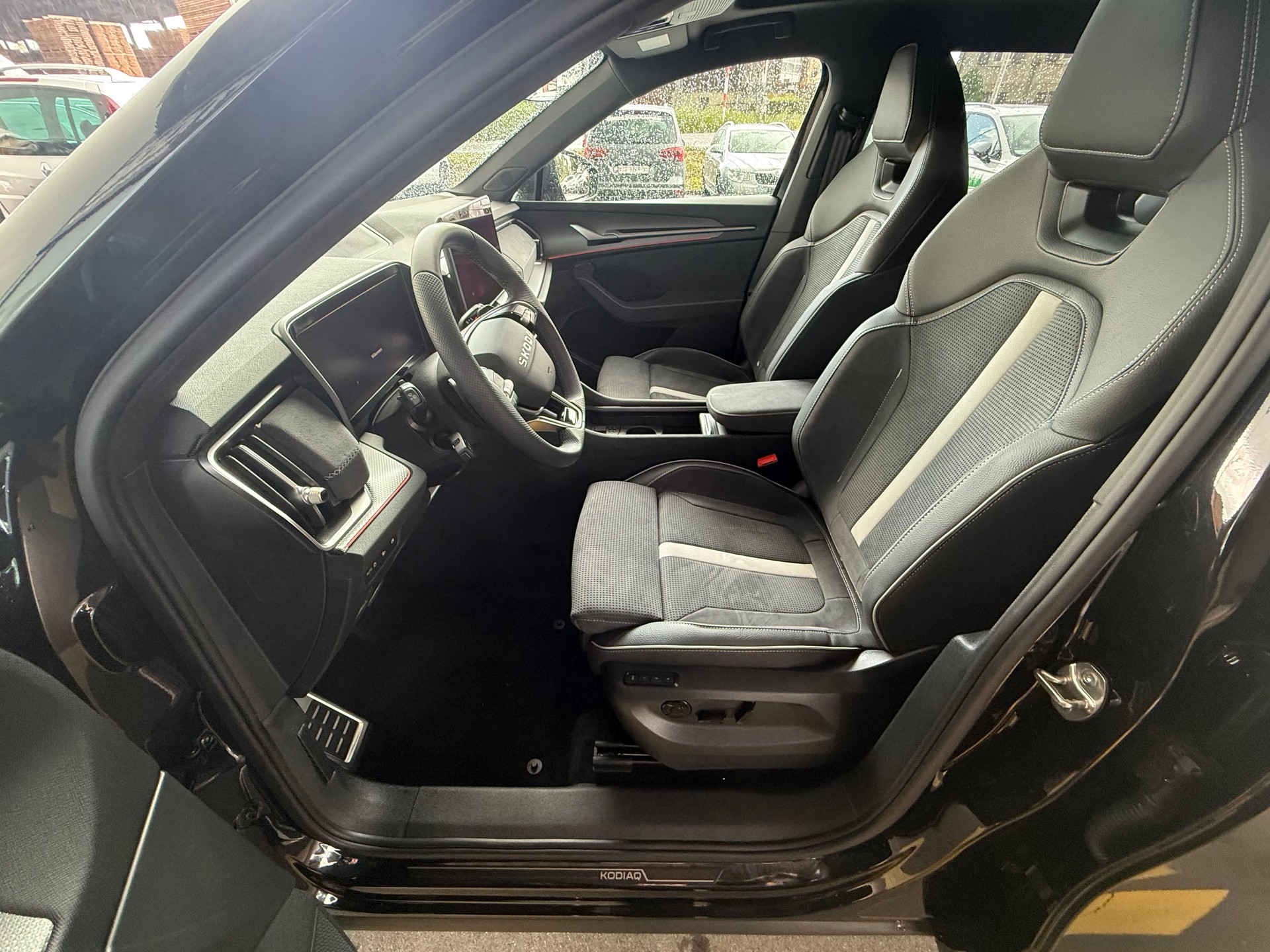 SKODA Kodiaq 2.0 TDI Sportline 4x4-image-11