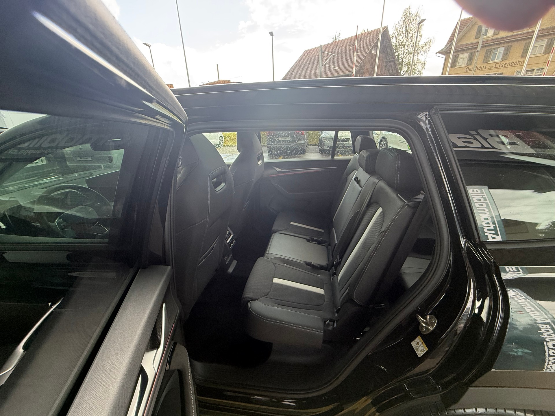 SKODA Kodiaq 2.0 TDI Sportline 4x4-image-9