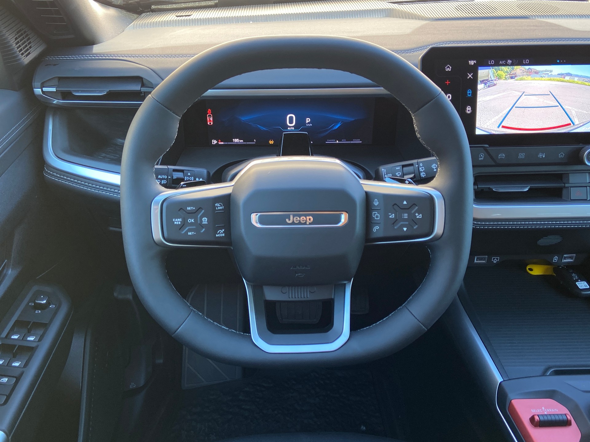 JEEP Compass 1.2 T e-Hybrid First Edition - MY26-image-7