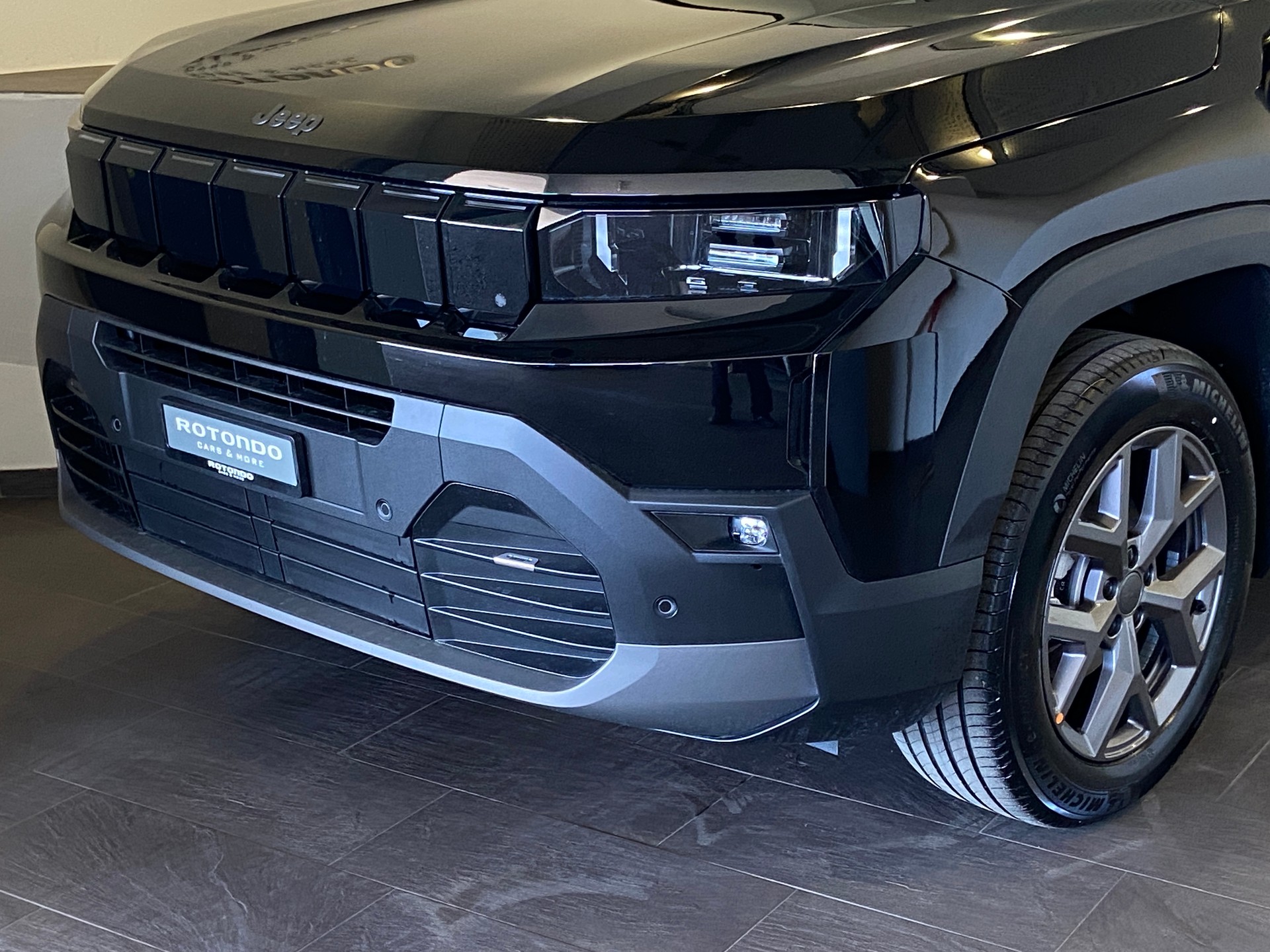 JEEP Compass 1.2 T e-Hybrid First Edition - MY26-showroom-element-2