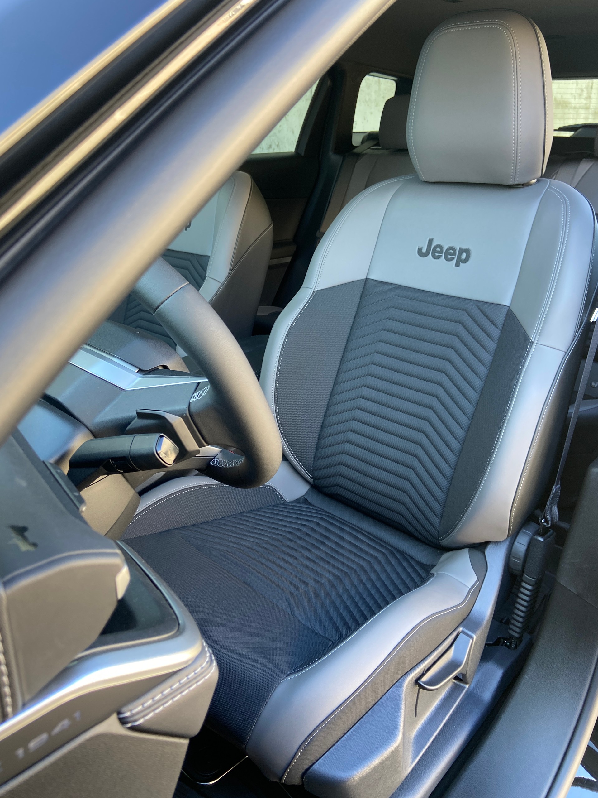 JEEP Compass 1.2 T e-Hybrid First Edition - MY26-image-5