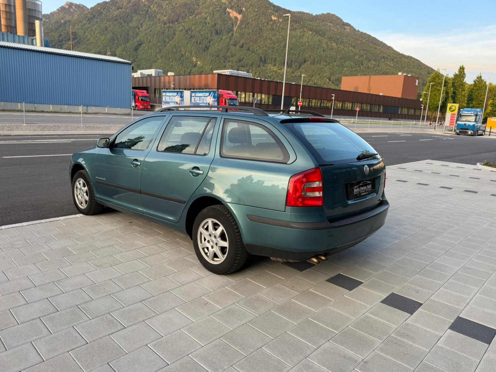 SKODA Octavia 1.9 TDI Adventure 4x4-image-3