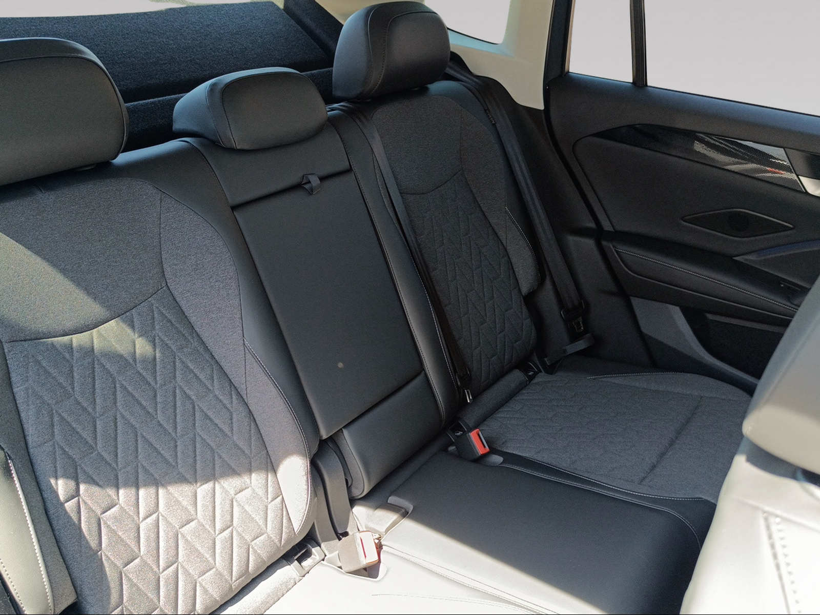 VW Tiguan 1.5 TSI evo2 eHybrid Life DSG-image-9
