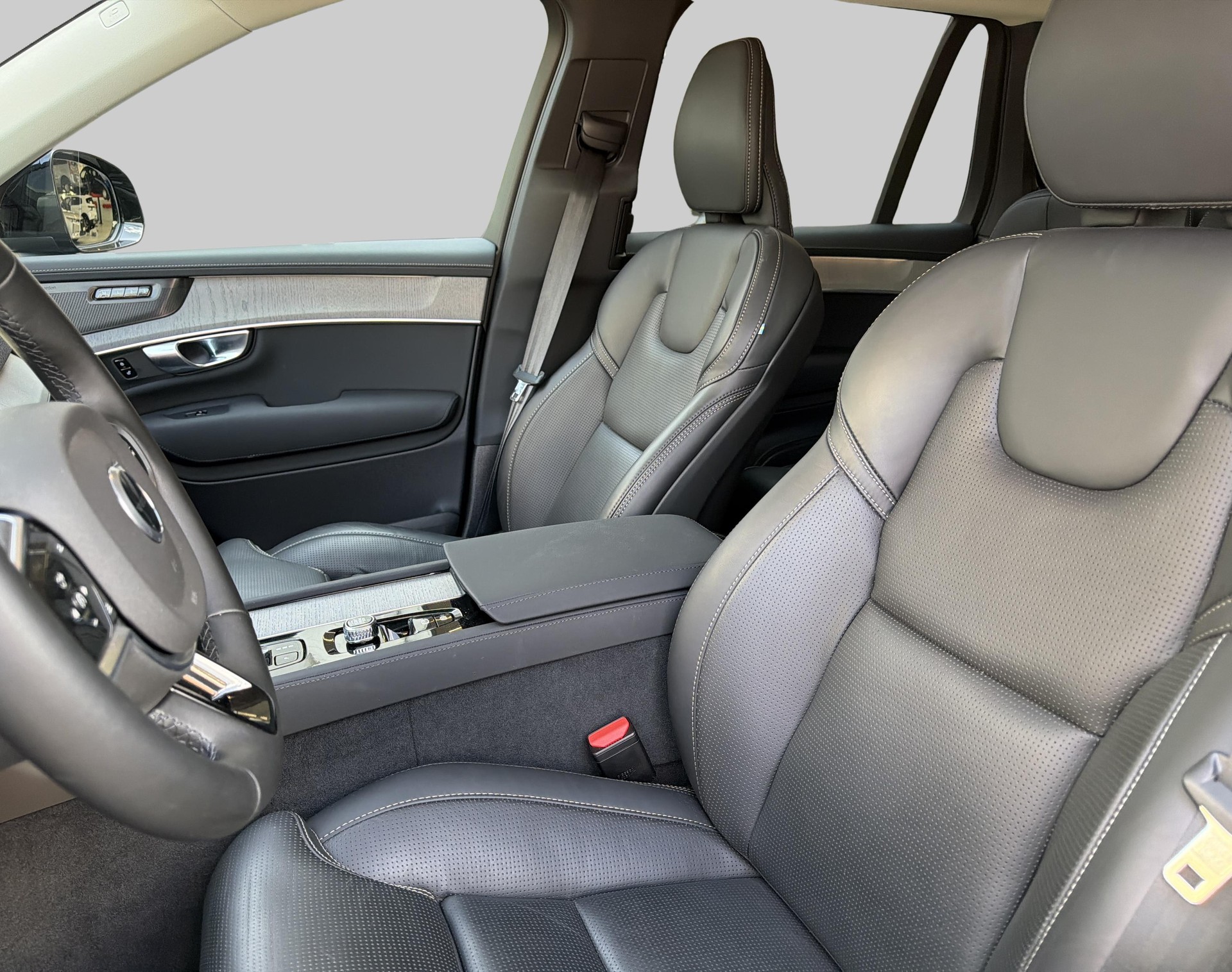 VOLVO XC90 2.0 T8 TE Plus Dark eAWD-image-14