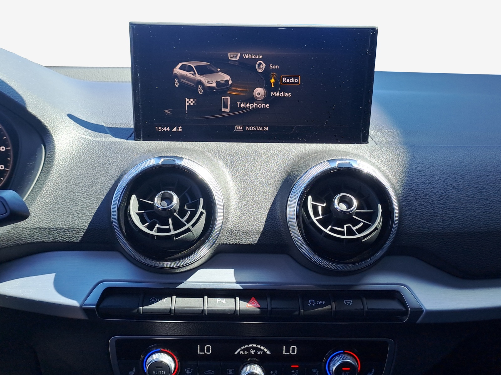 AUDI Q2 40 TFSI S line Attraction quattro S-tronic-image-10