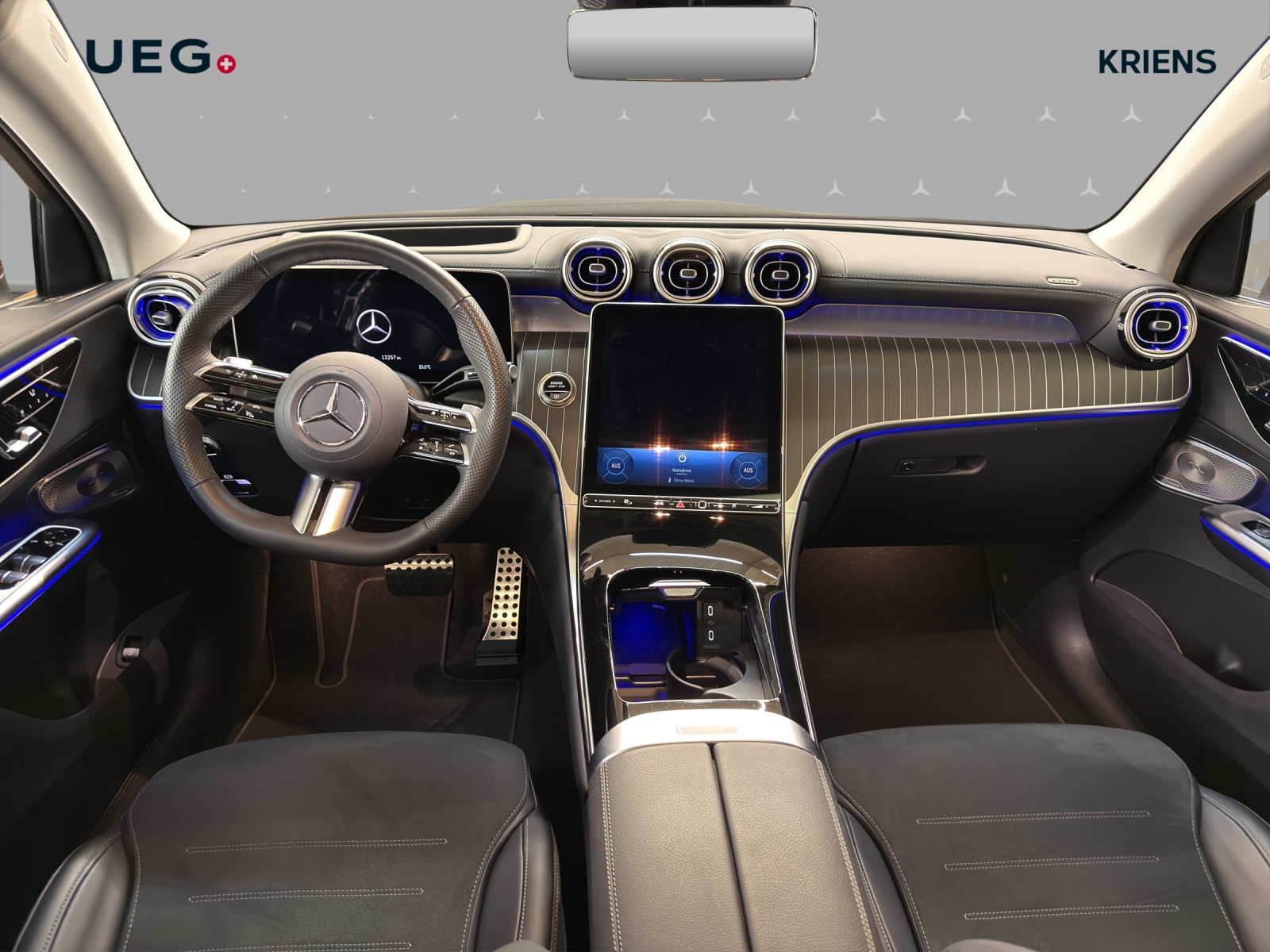 MERCEDES-BENZ GLC 200 4M - Coupé - AMG / 360 Grad Kamera / Head-Up Display / DIGITAL Light-image-10