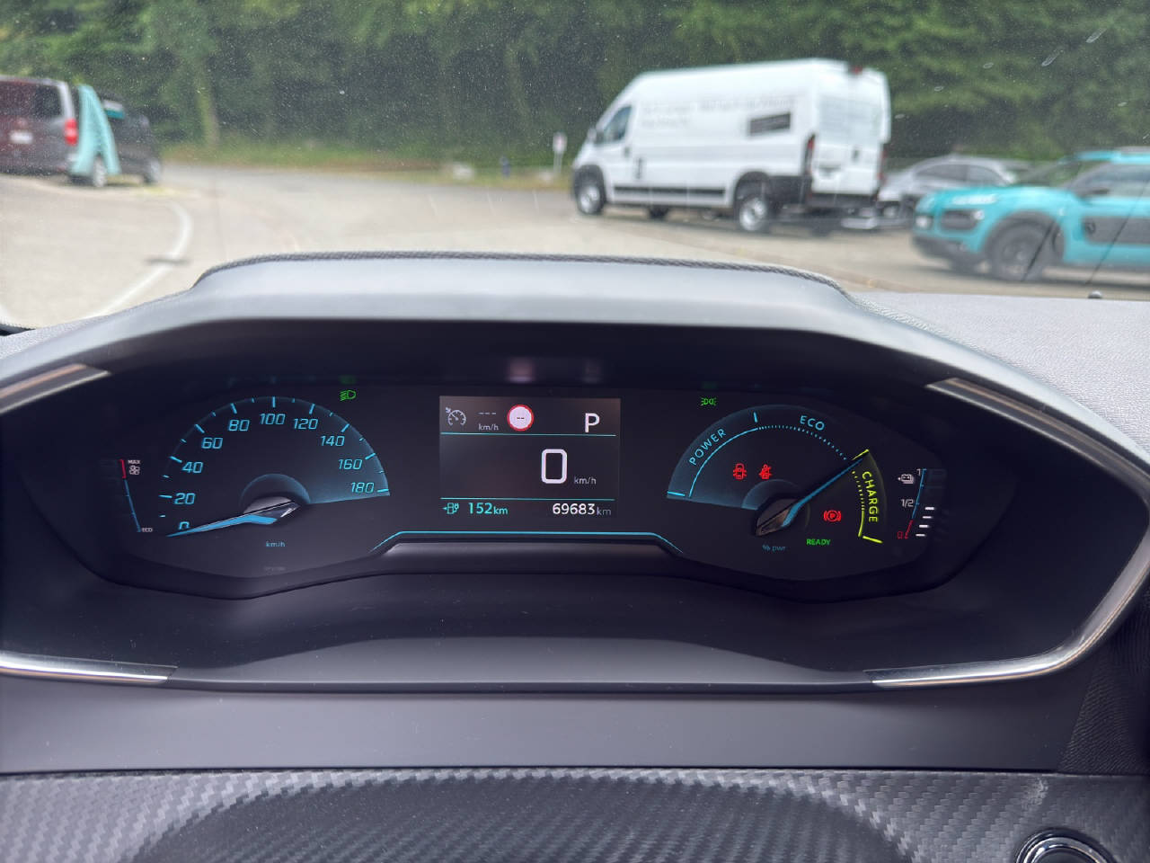 PEUGEOT 208 e-Active Pack-image-5