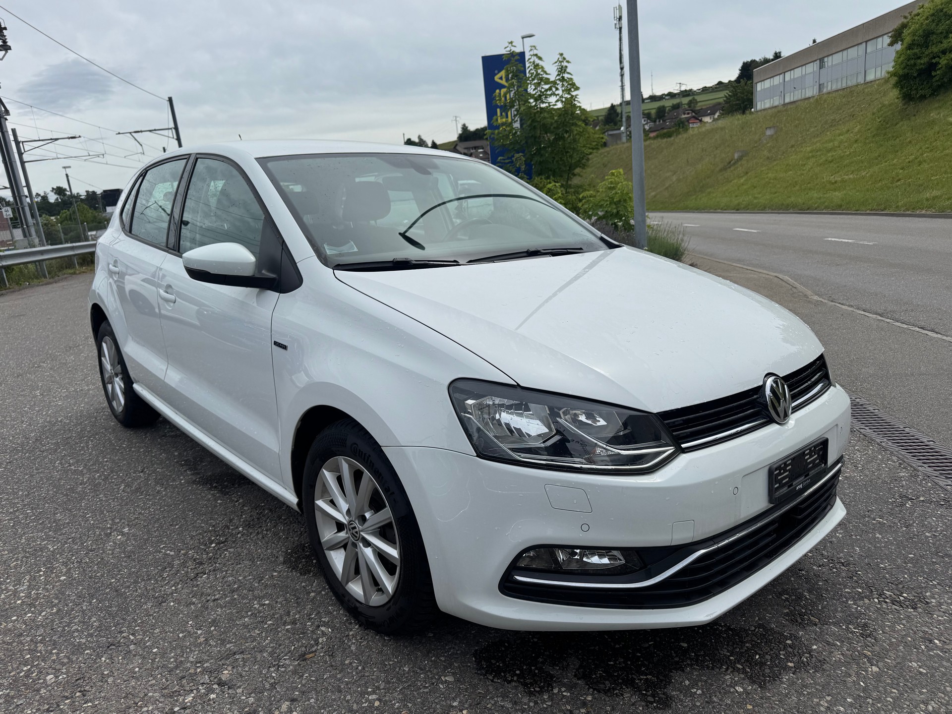 VW Polo 1.2 TSI BMT Lounge-image-2