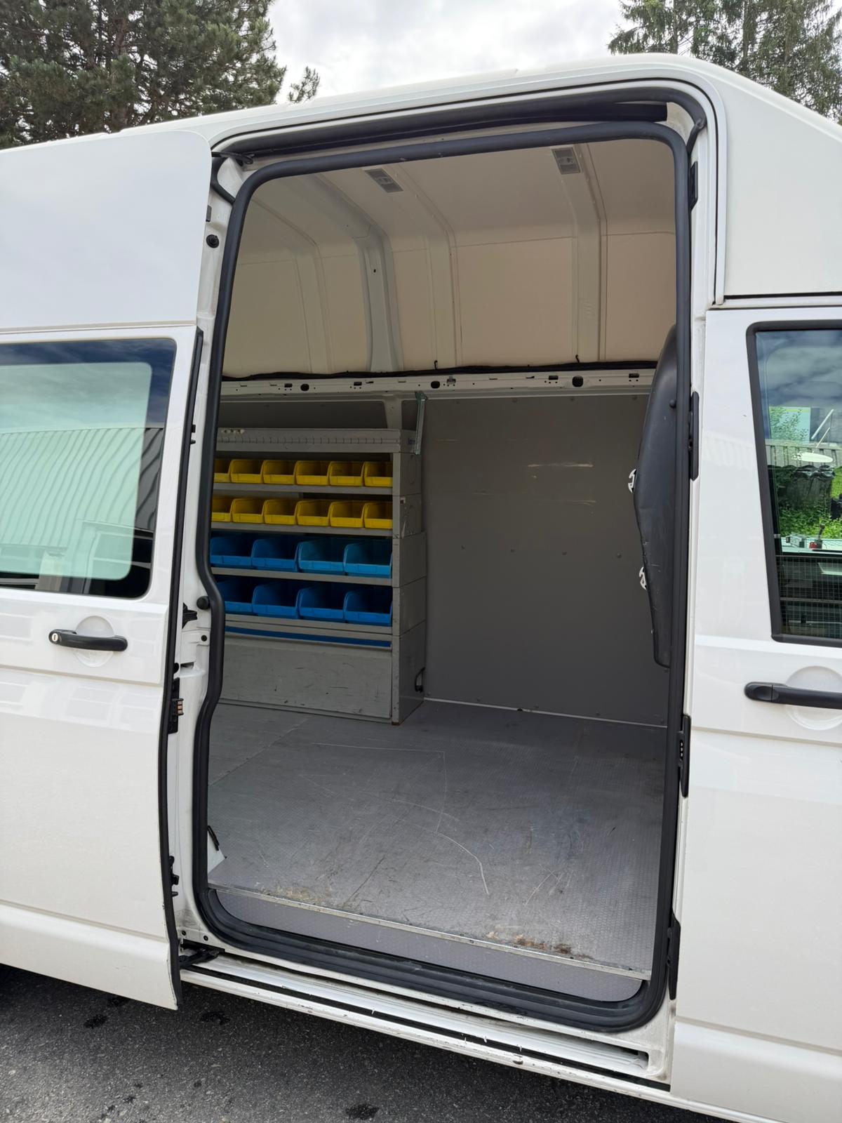 VW T6 2.0 TDI * Hochdach * Sortimo * Klima * Euro 6 * Rückfahrkamera * Dach Version * 3 Sitzer *-image-11