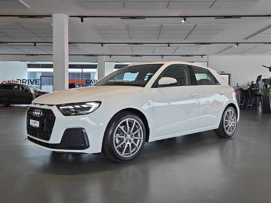 AUDI A1 Sportback 1.0 30 TFSI Attraction S-Tronic-image-0