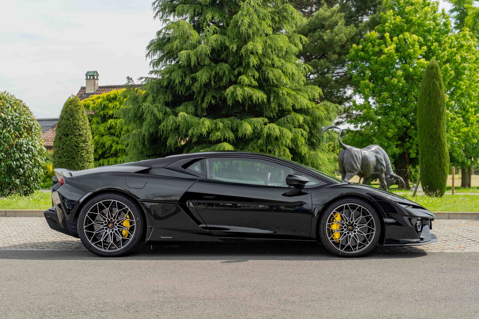 LAMBORGHINI Temerario HPEV-image-3