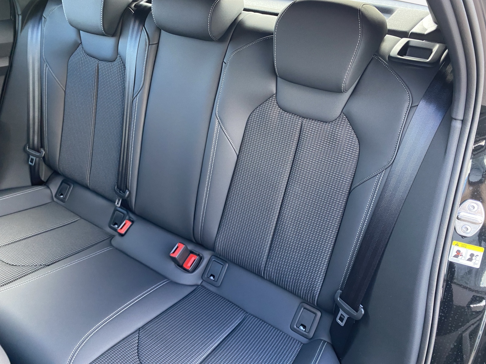 AUDI A1 Sportback 30 TFSI Attraction S-tronic-image-11