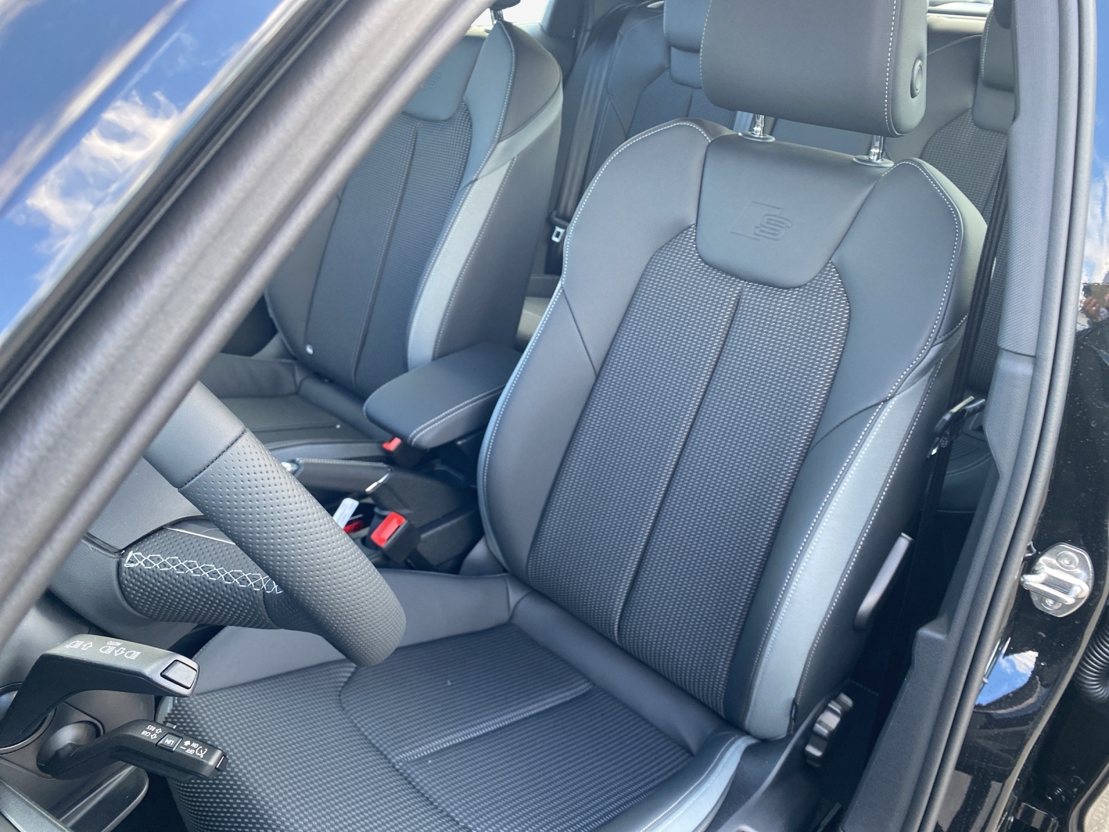 AUDI A1 Sportback 30 TFSI Attraction S-tronic-image-7