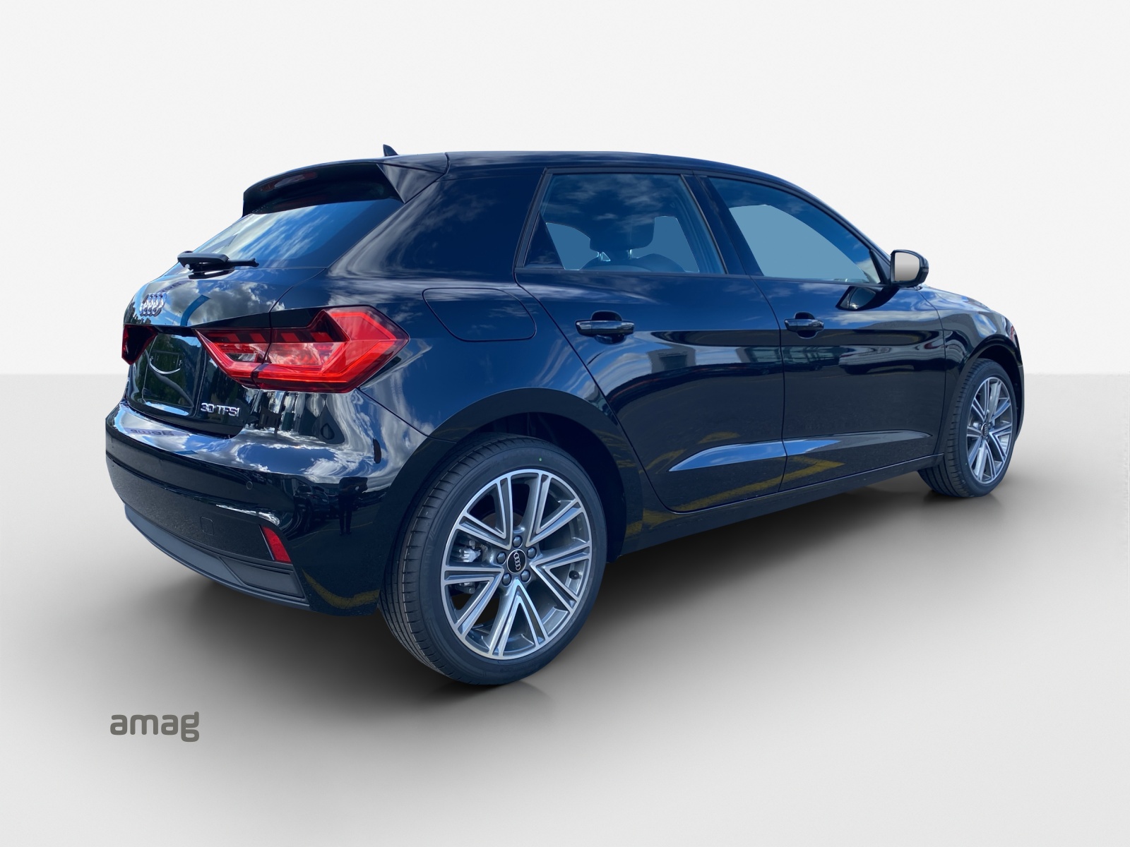 AUDI A1 Sportback 30 TFSI Attraction S-tronic-image-4