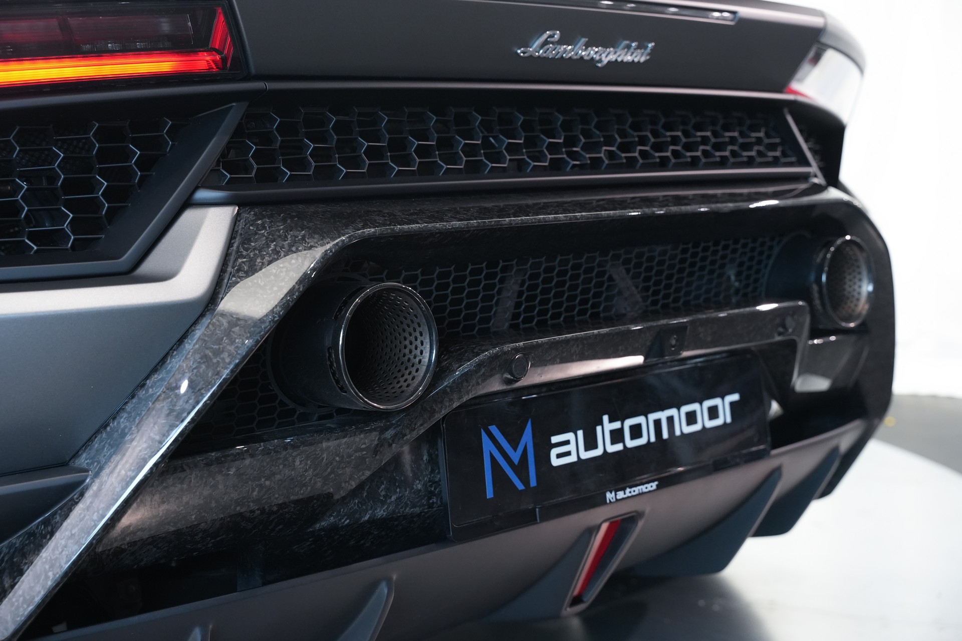 LAMBORGHINI Huracan LP640-4 Coupé Performante DCT *grigio titans* *Sensonum*-image-36