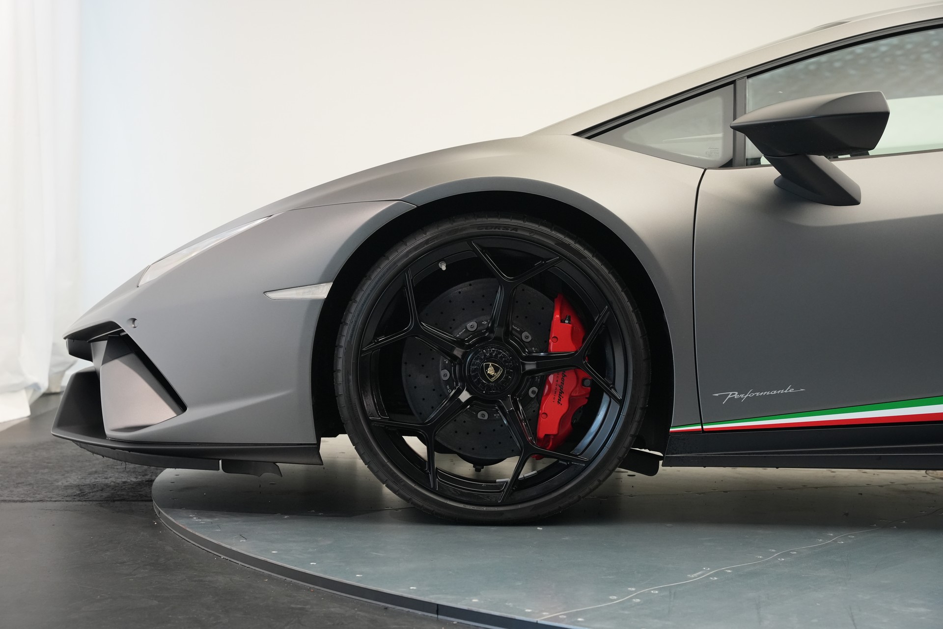 LAMBORGHINI Huracan LP640-4 Coupé Performante DCT *grigio titans* *Sensonum*-image-41