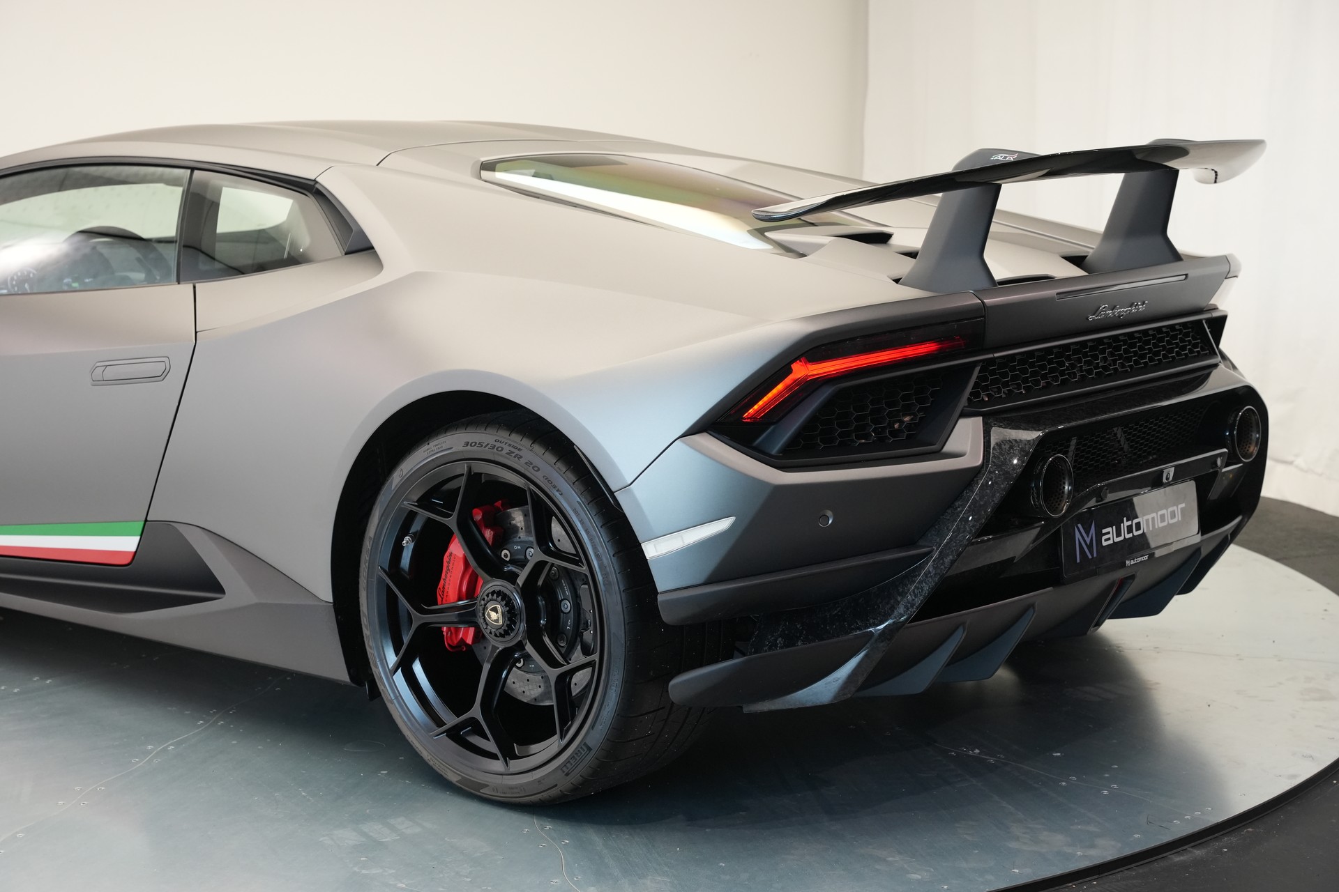 LAMBORGHINI Huracan LP640-4 Coupé Performante DCT *grigio titans* *Sensonum*-image-40