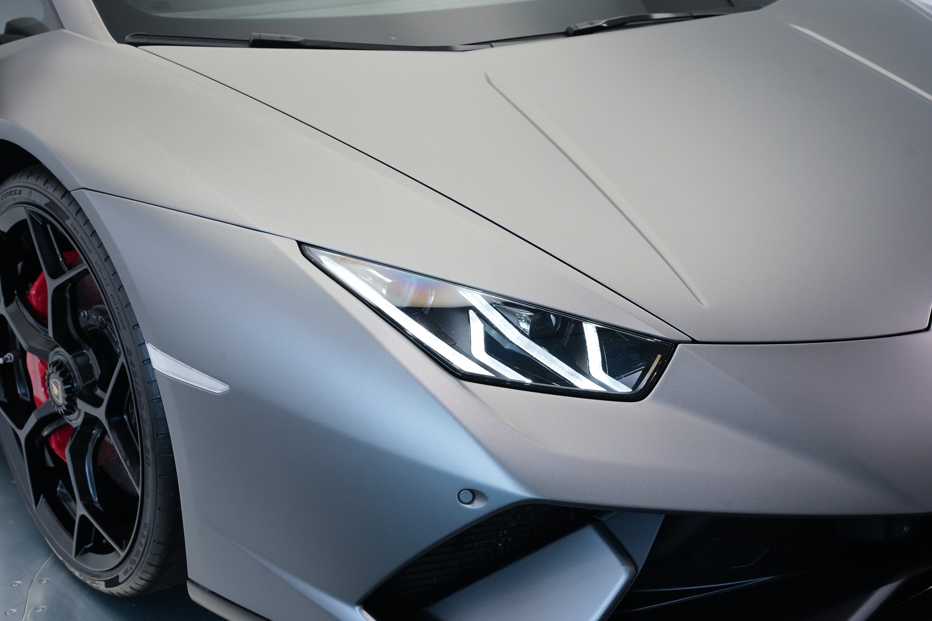 LAMBORGHINI Huracan LP640-4 Coupé Performante DCT *grigio titans* *Sensonum*-image-49