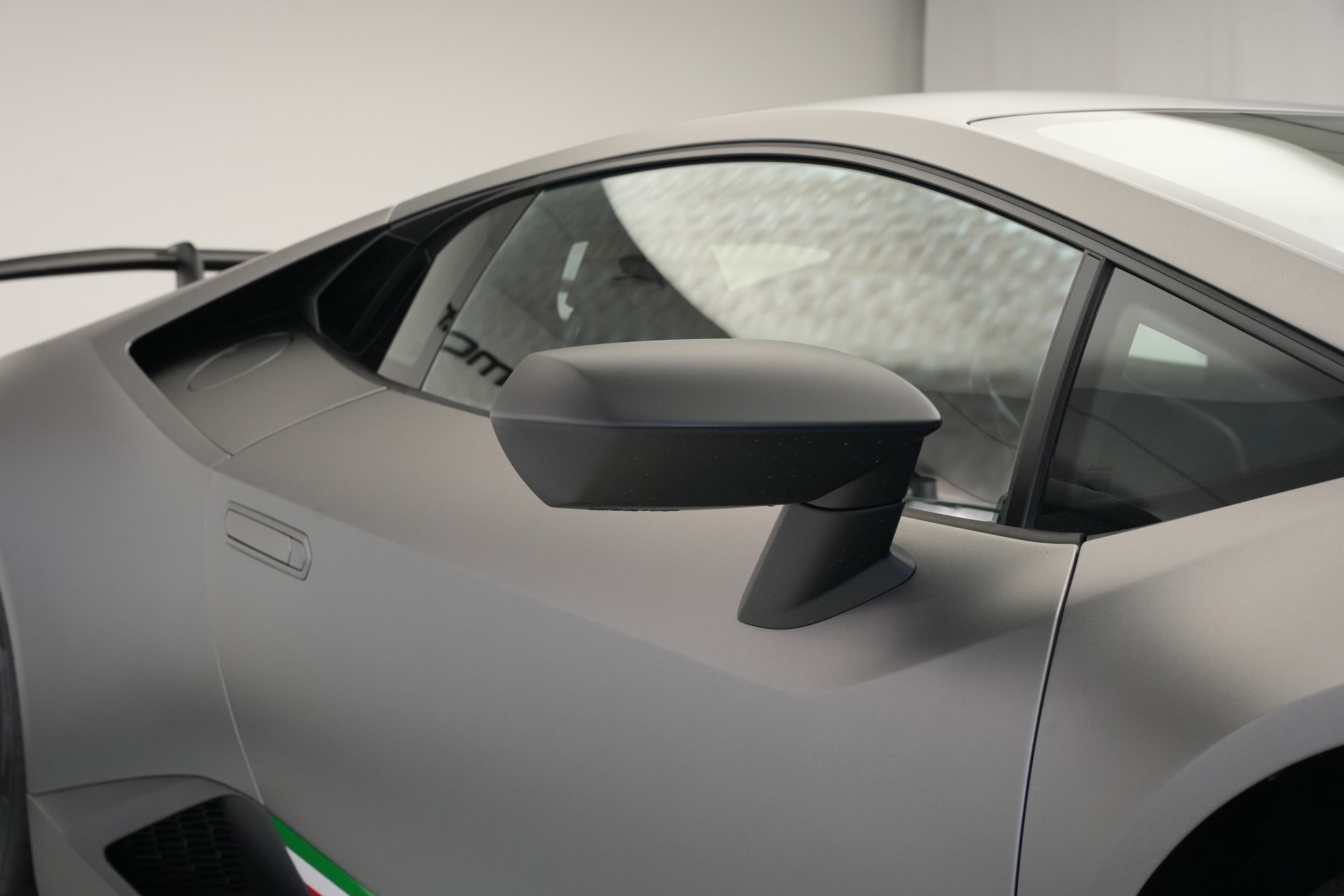 LAMBORGHINI Huracan LP640-4 Coupé Performante DCT *grigio titans* *Sensonum*-image-47