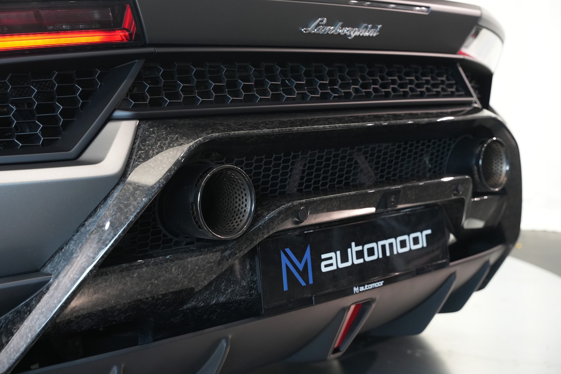 LAMBORGHINI Huracan LP640-4 Coupé Performante DCT *grigio titans* *Sensonum*-image-33