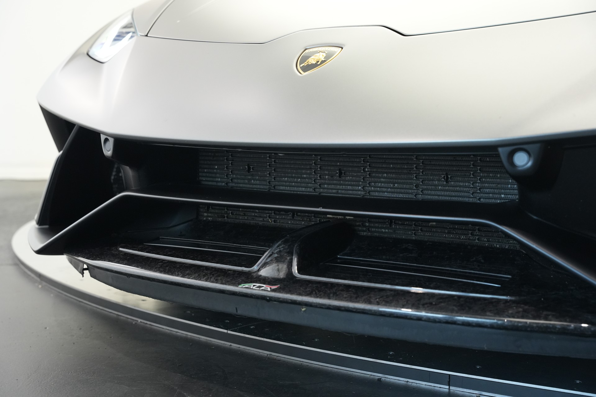LAMBORGHINI Huracan LP640-4 Coupé Performante DCT *grigio titans* *Sensonum*-image-43