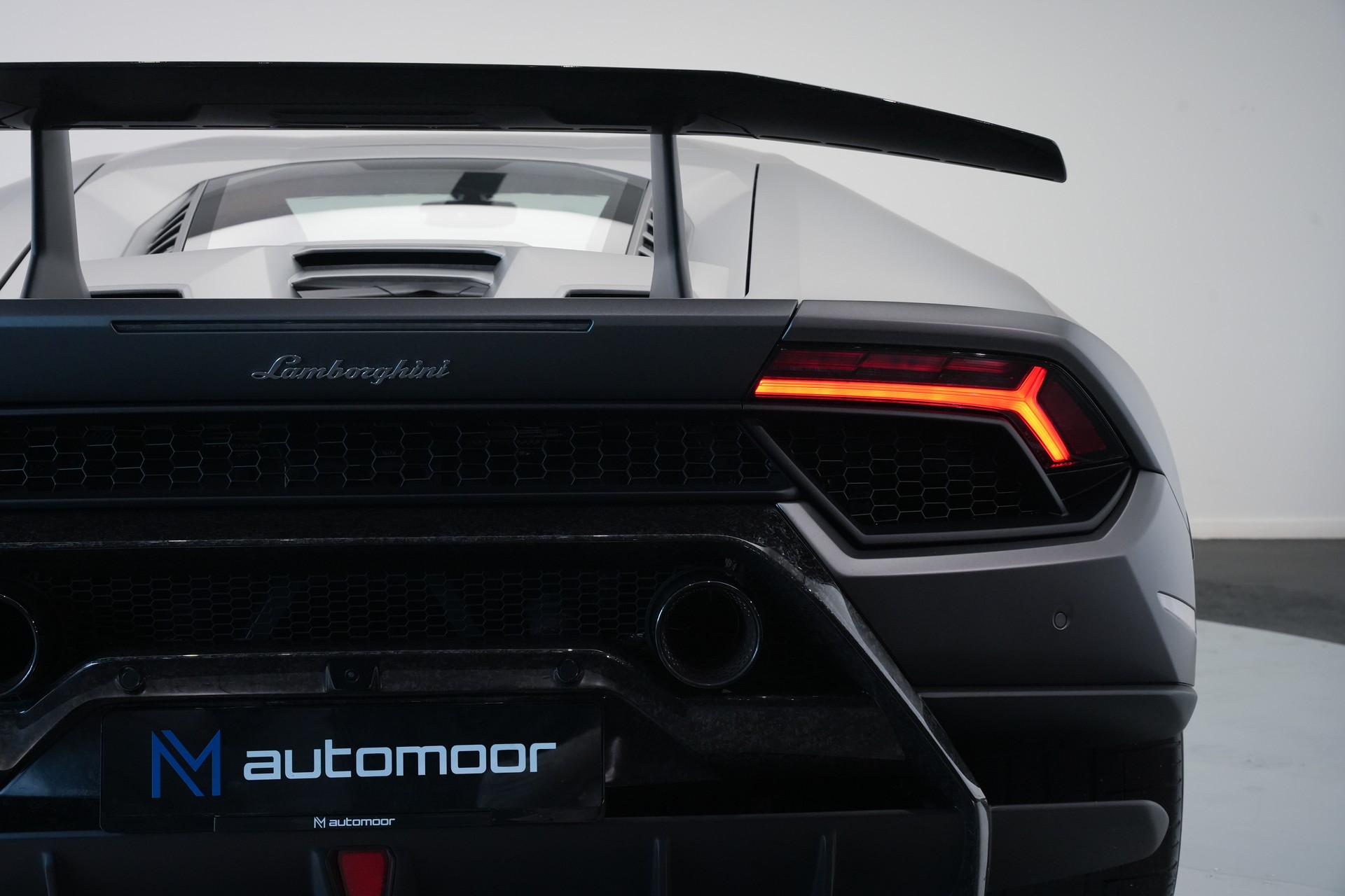 LAMBORGHINI Huracan LP640-4 Coupé Performante DCT *grigio titans* *Sensonum*-image-34