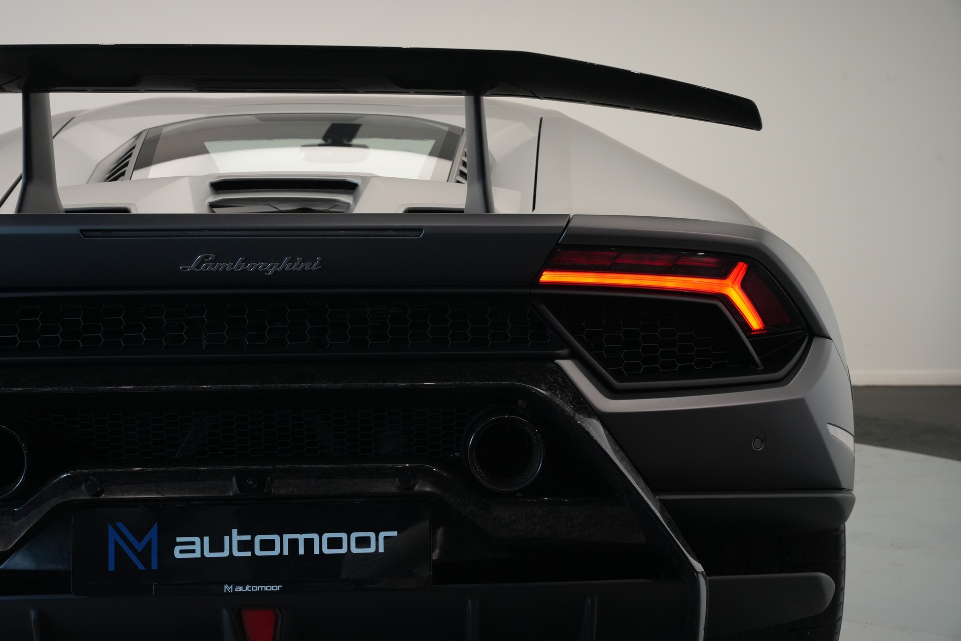 LAMBORGHINI Huracan LP640-4 Coupé Performante DCT *grigio titans* *Sensonum*-image-31