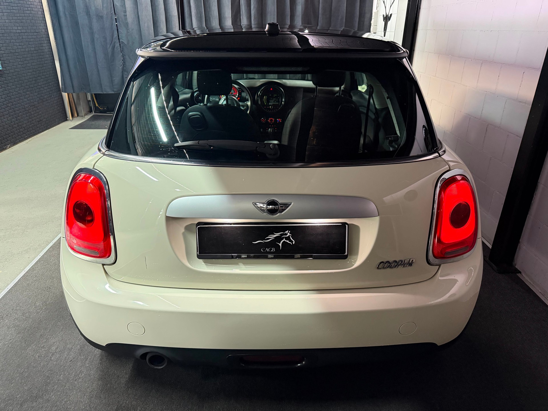 MINI Cooper-image-5