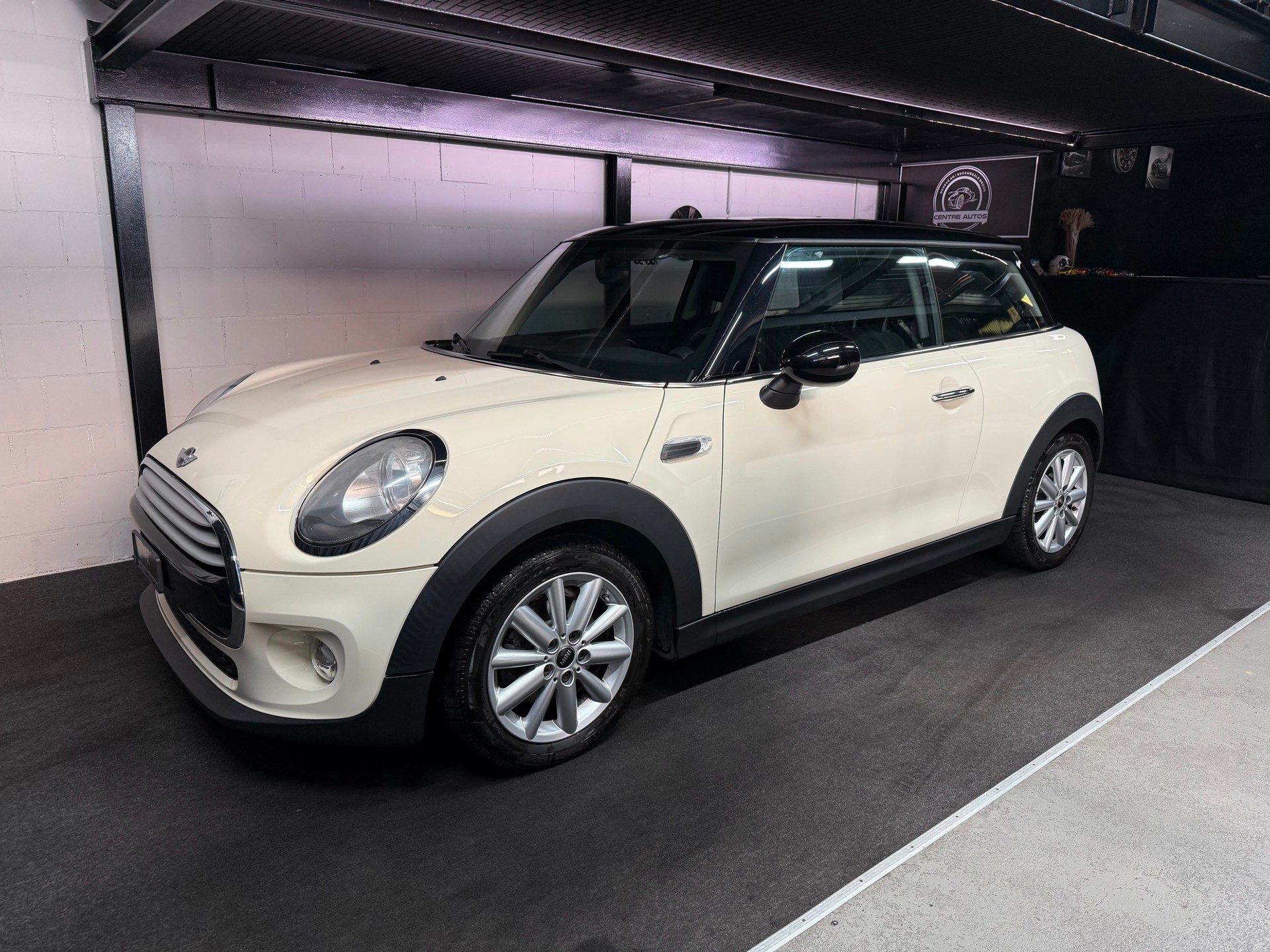 MINI Cooper-image-3