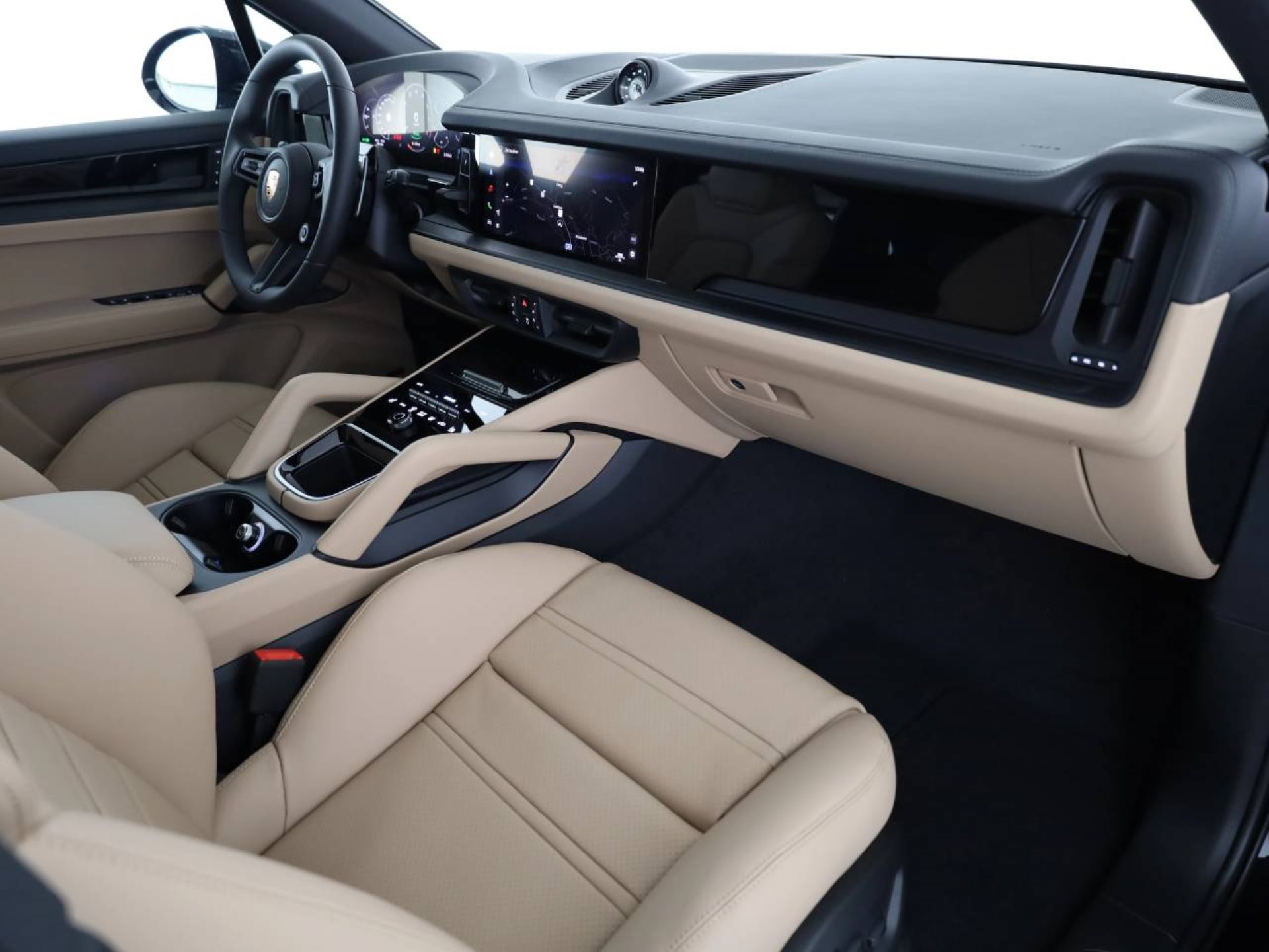 PORSCHE Cayenne E-Hybrid Black Edition-image-19