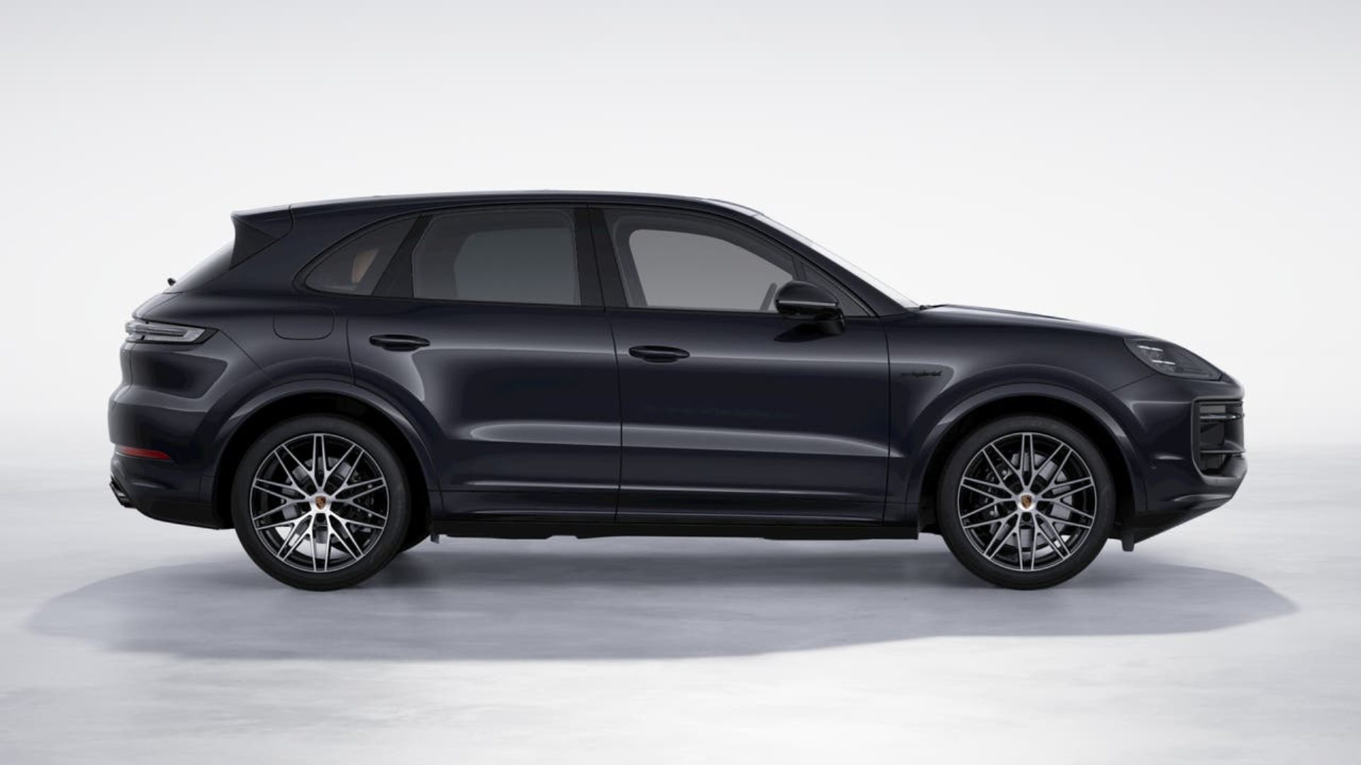 PORSCHE Cayenne E-Hybrid Black Edition-image-5