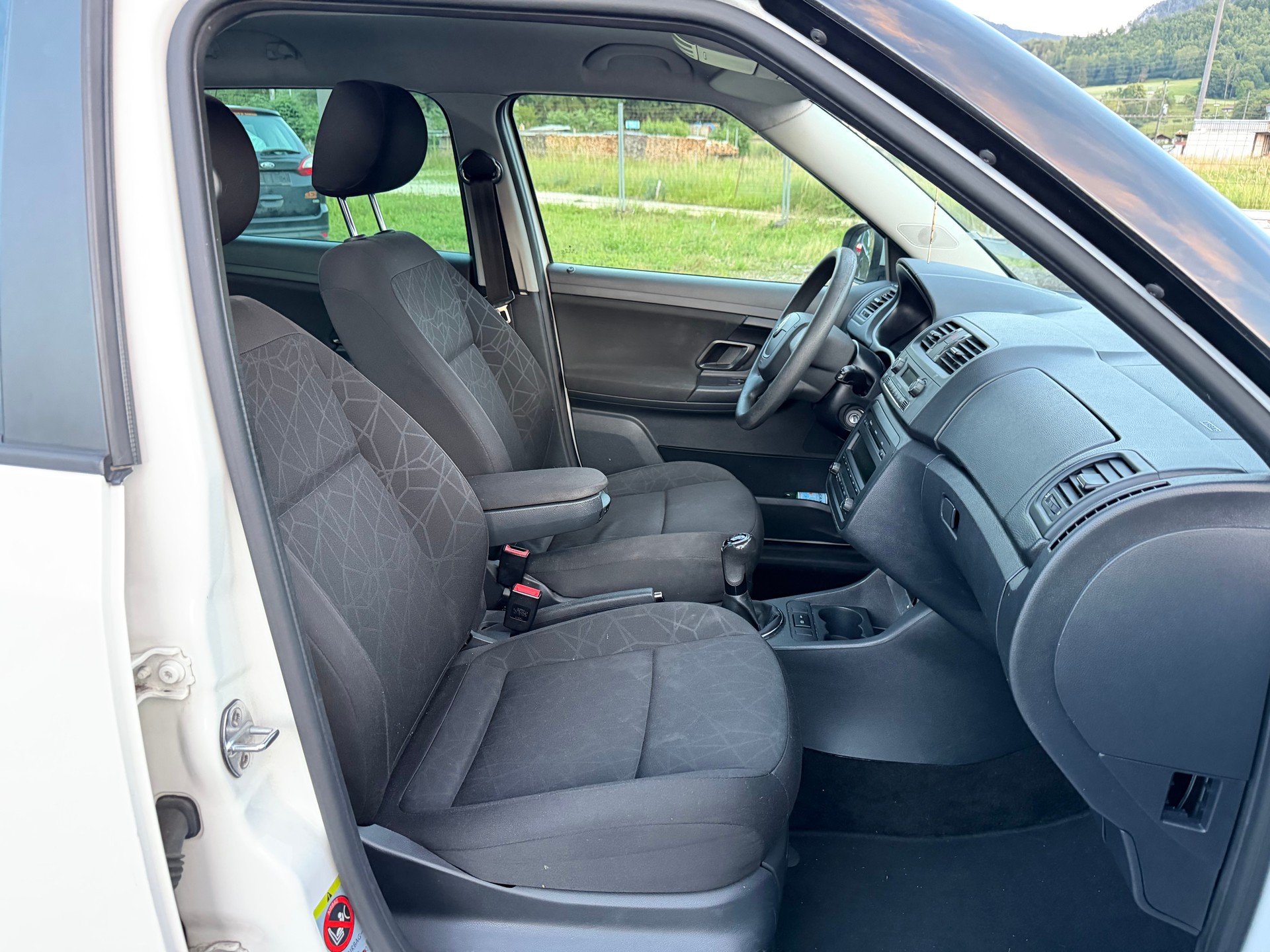 SKODA 1.6-image-10