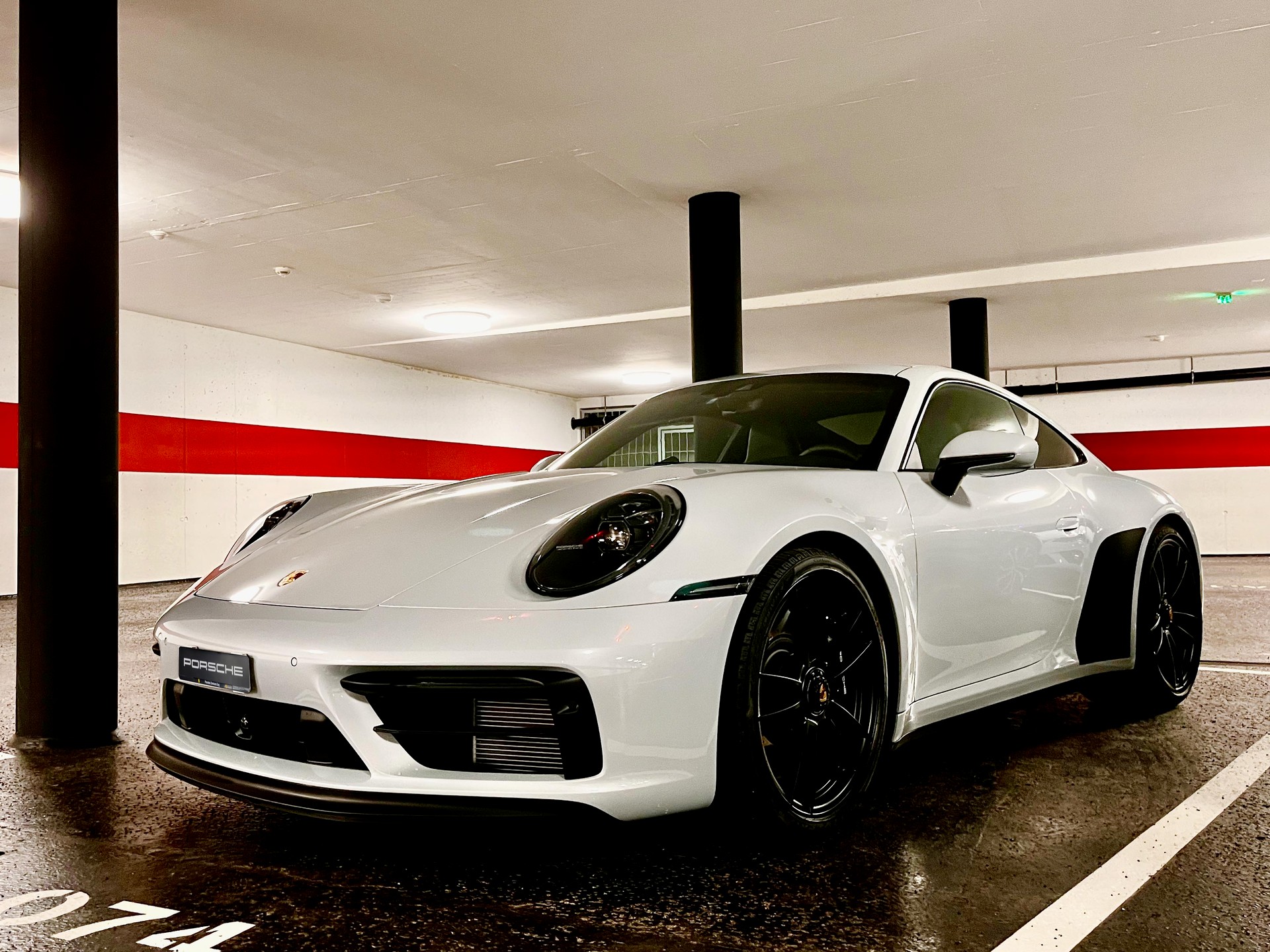 PORSCHE 3.0 Carrera 4 GTS PDK-image-0