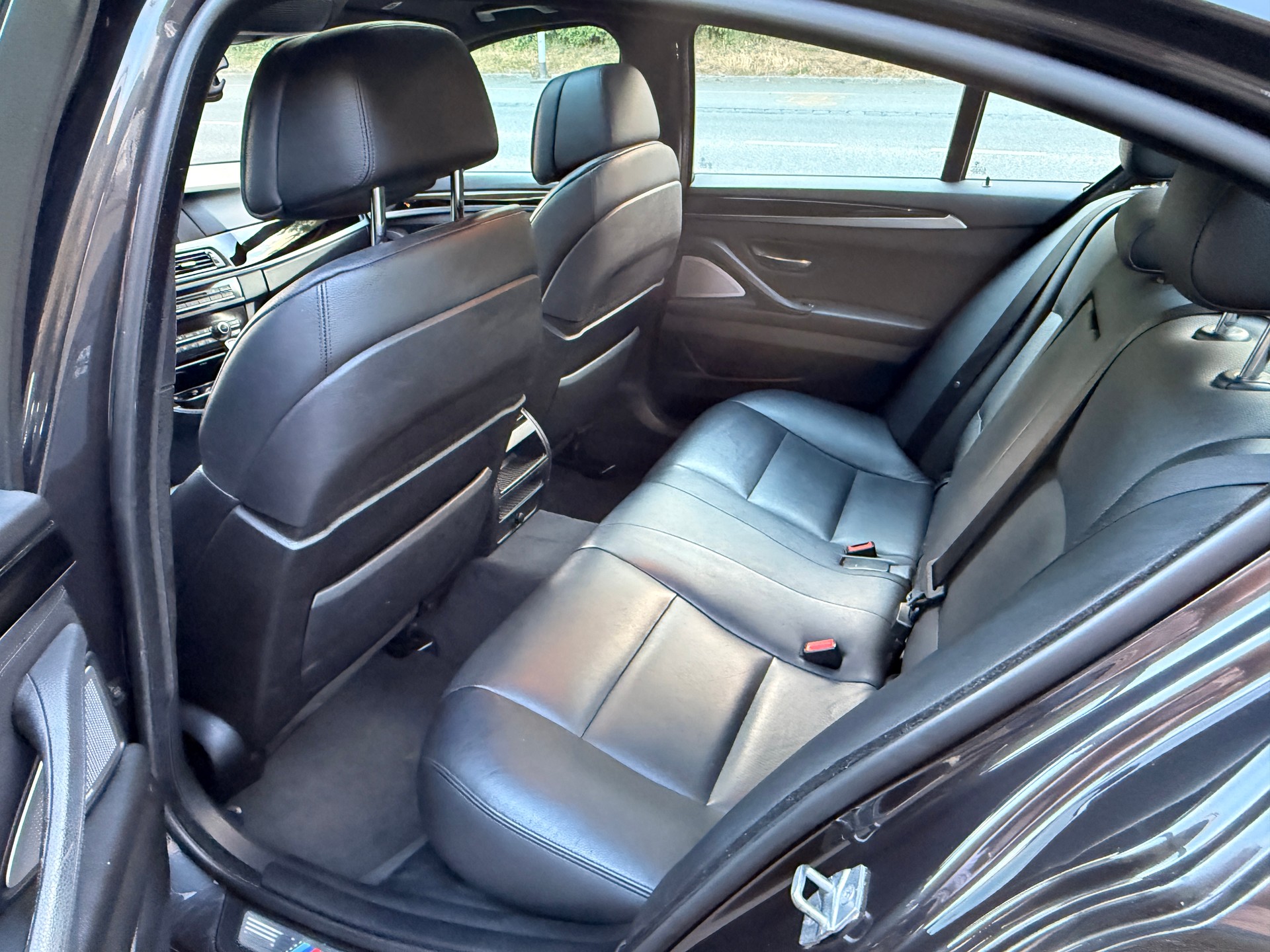 BMW 535d xDrive Steptronic M-PAKET-image-11