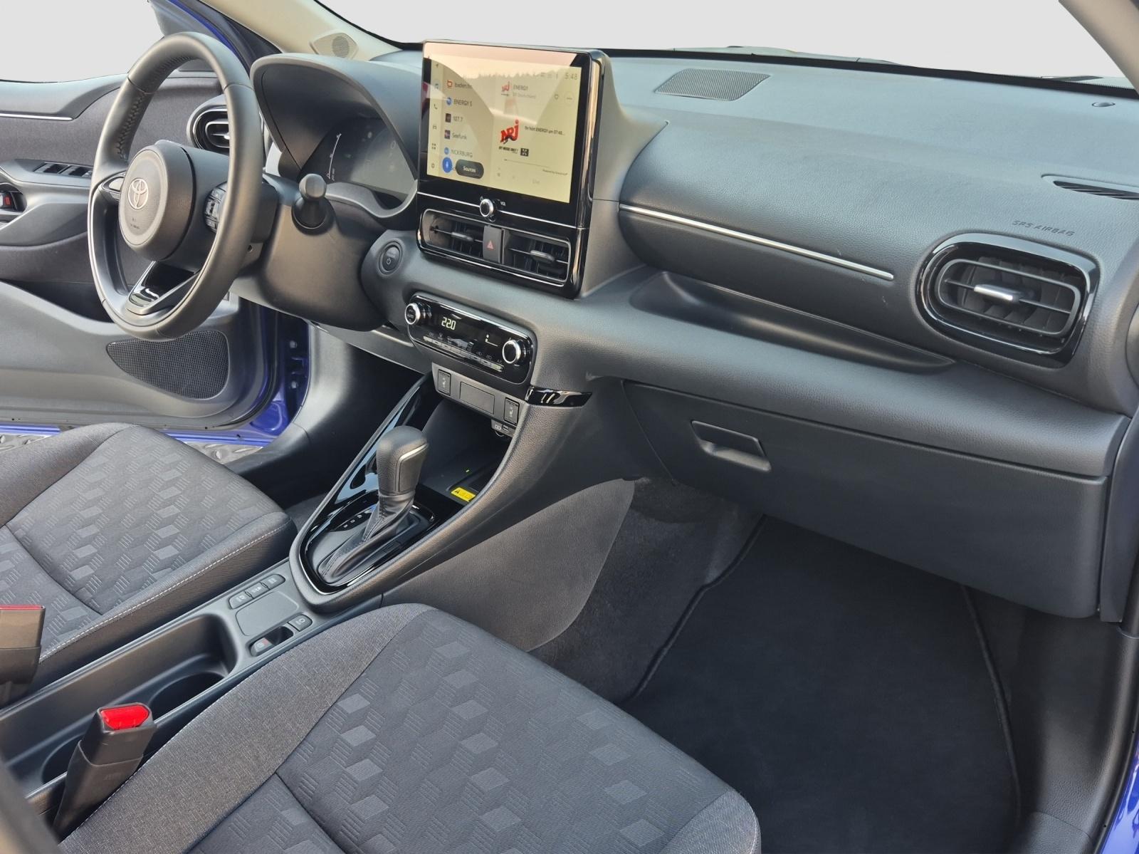 TOYOTA Yaris 1.5 VVT-i HSD Trend-image-15