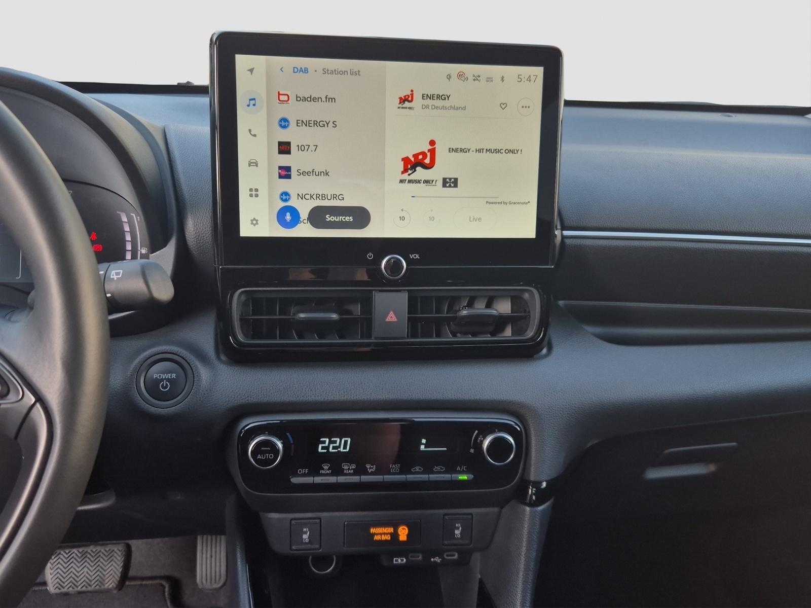 TOYOTA Yaris 1.5 VVT-i HSD Trend-image-13