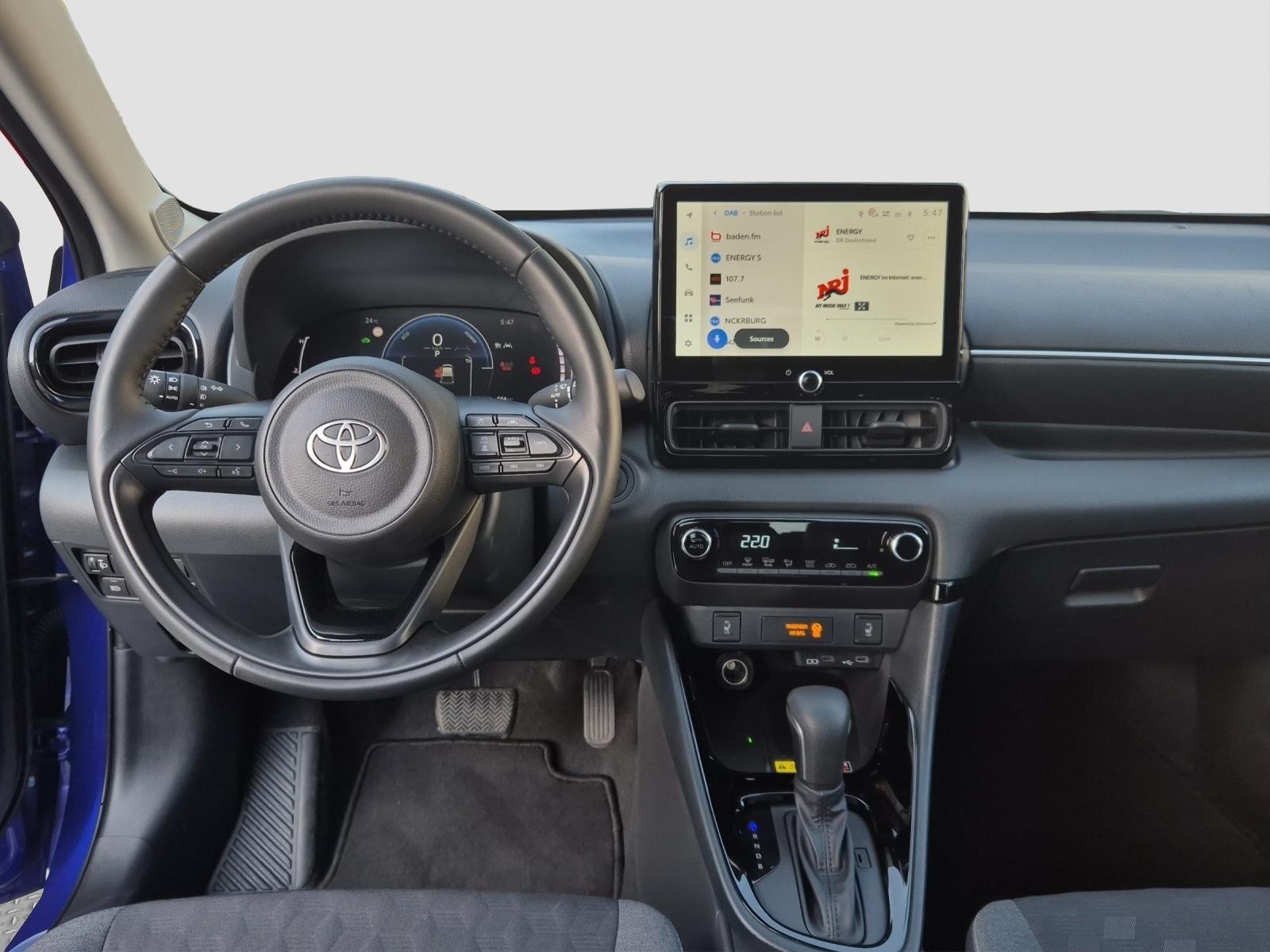 TOYOTA Yaris 1.5 VVT-i HSD Trend-image-12