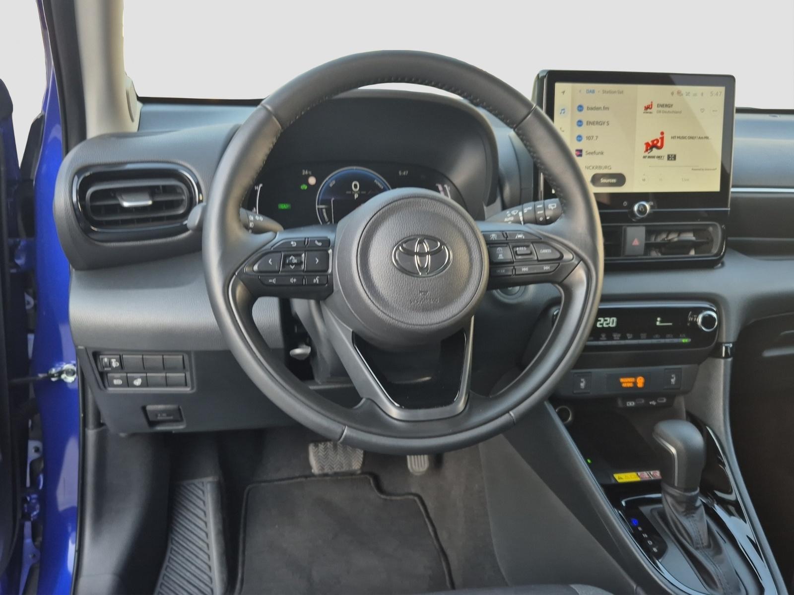 TOYOTA Yaris 1.5 VVT-i HSD Trend-image-11