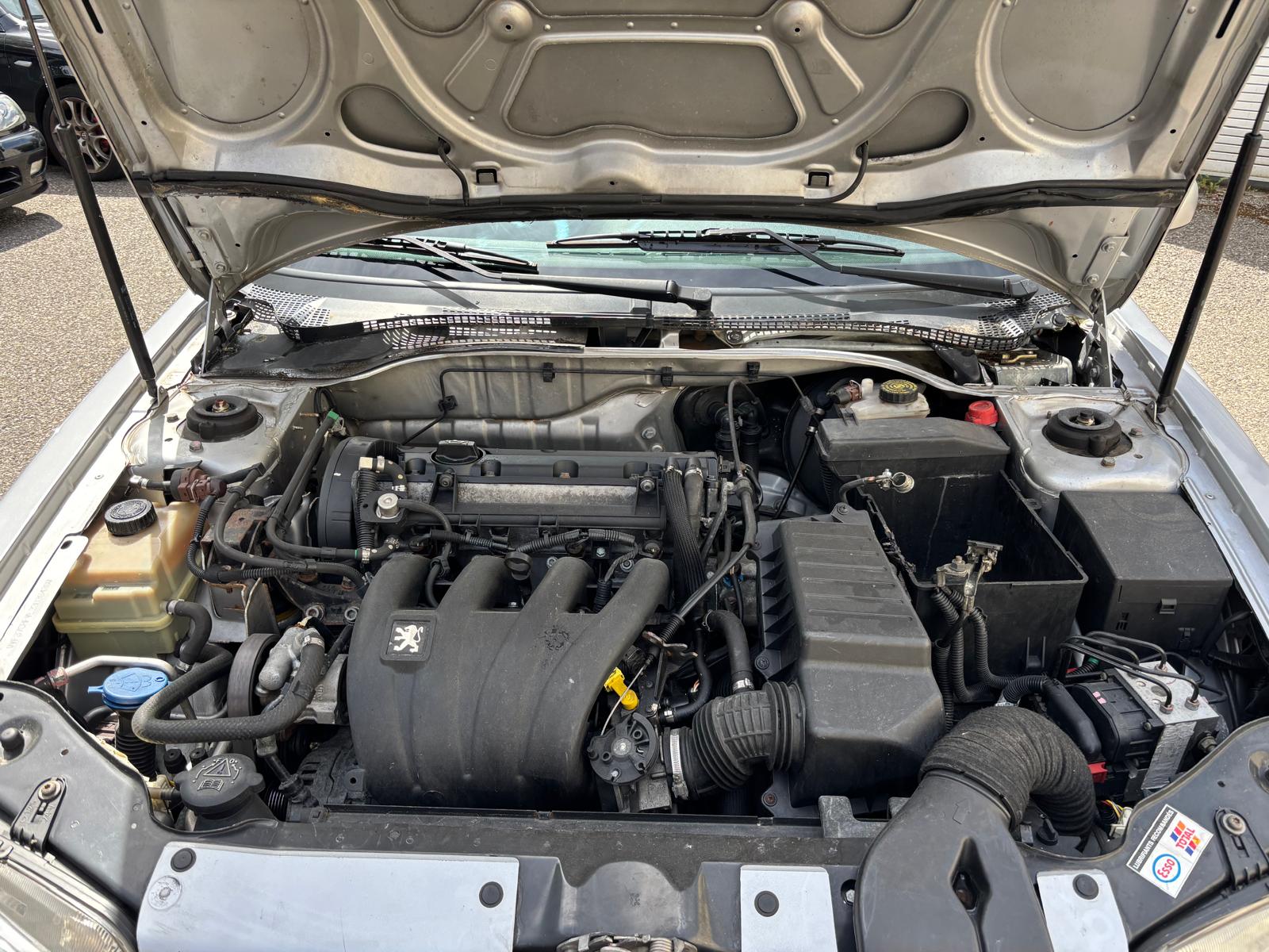 PEUGEOT 306 2.0 16V XSi-image-10