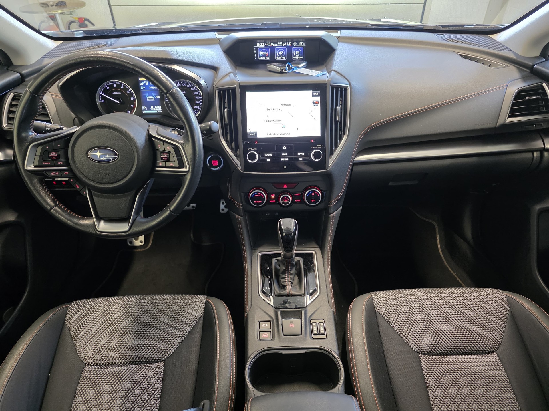 SUBARU XV 2.0 Swiss Plus AWD Lineartronic-image-1