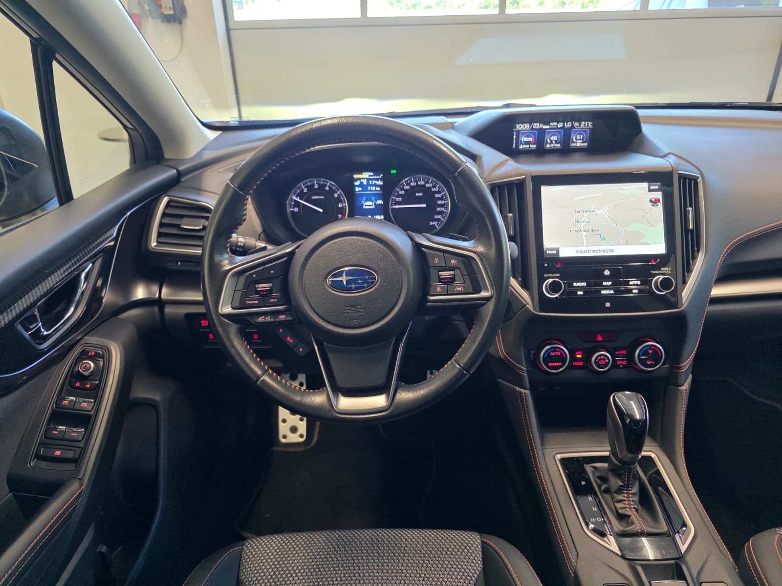 SUBARU XV 2.0 Swiss Plus AWD Lineartronic-image-8