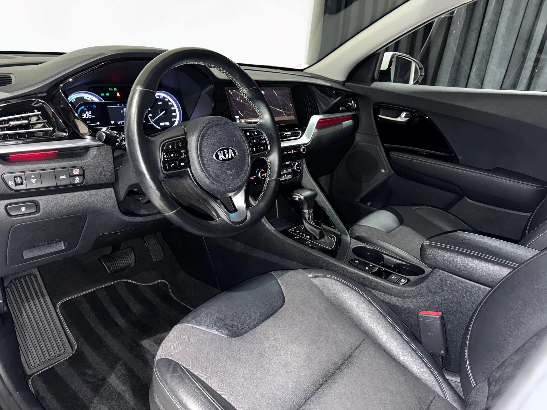 KIA KIA Niro 1.6GDi Hybrid Power DCT | 1.Hand | Werksgarantie |-image-10