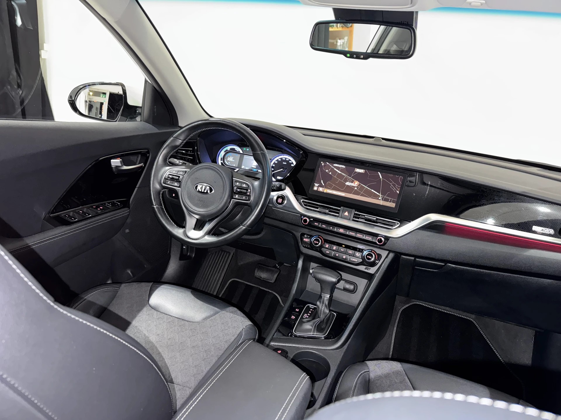 KIA KIA Niro 1.6GDi Hybrid Power DCT | 1.Hand | Werksgarantie |-image-15