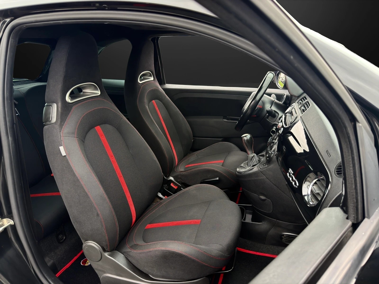 FIAT 500 1.4 16V Turbo Abarth mit 135 PS-image-8