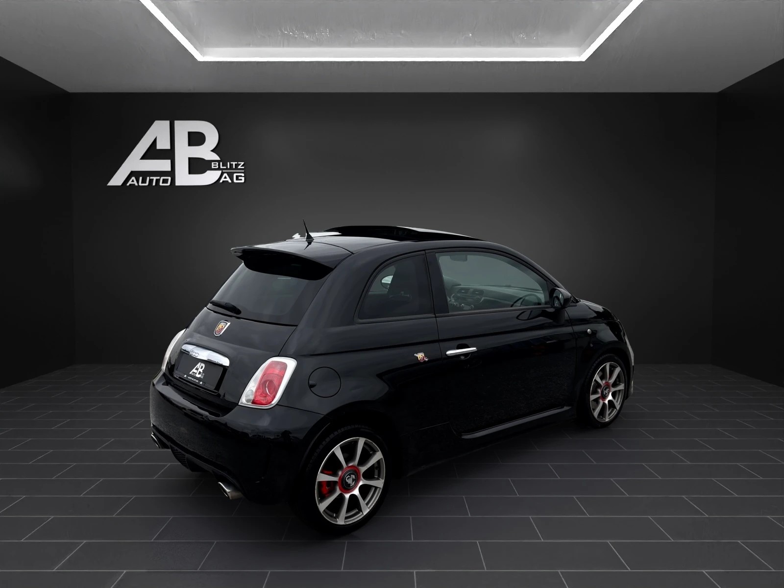 FIAT 500 1.4 16V Turbo Abarth mit 135 PS-image-4