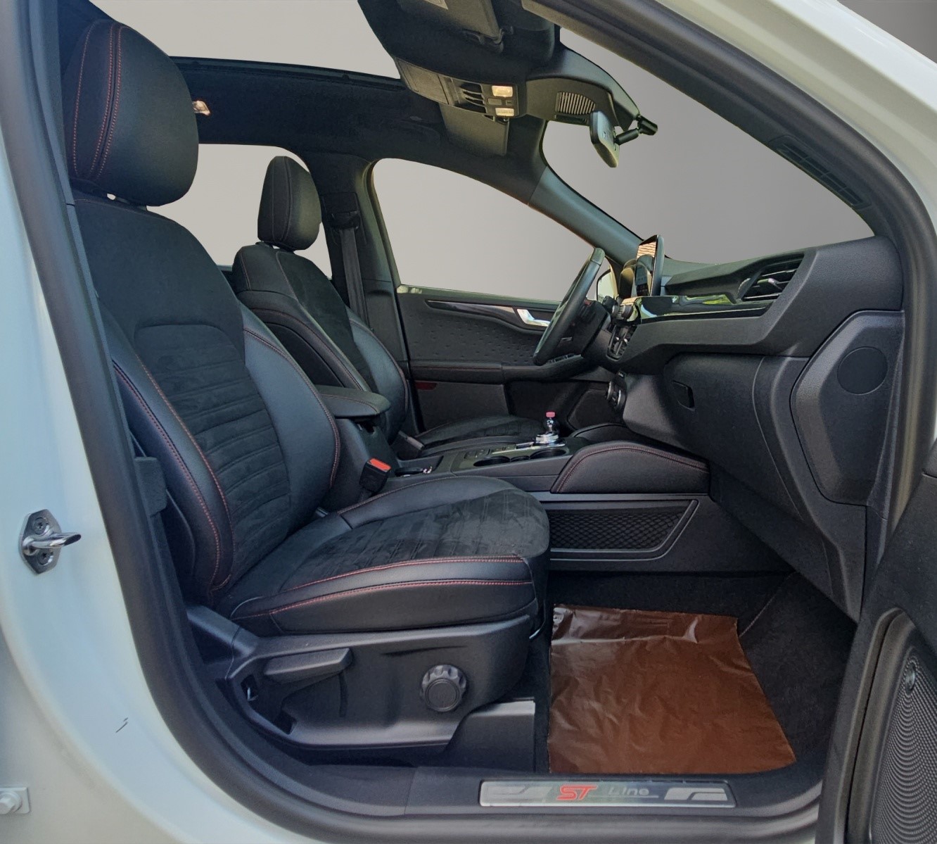 FORD Kuga 2.0 TDCi EcoBlue ST-Line X 4WD-image-11